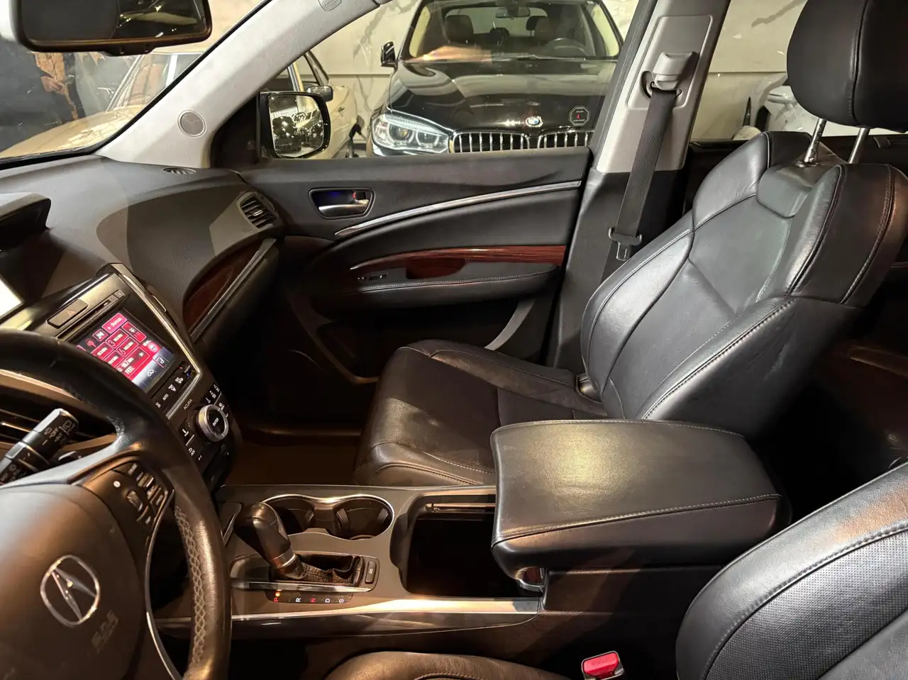Acura MDX снимка Acura MDX