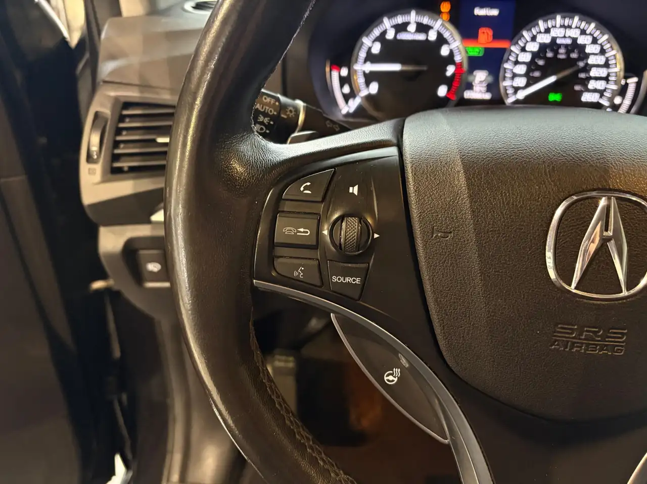 Acura MDX снимка Acura MDX