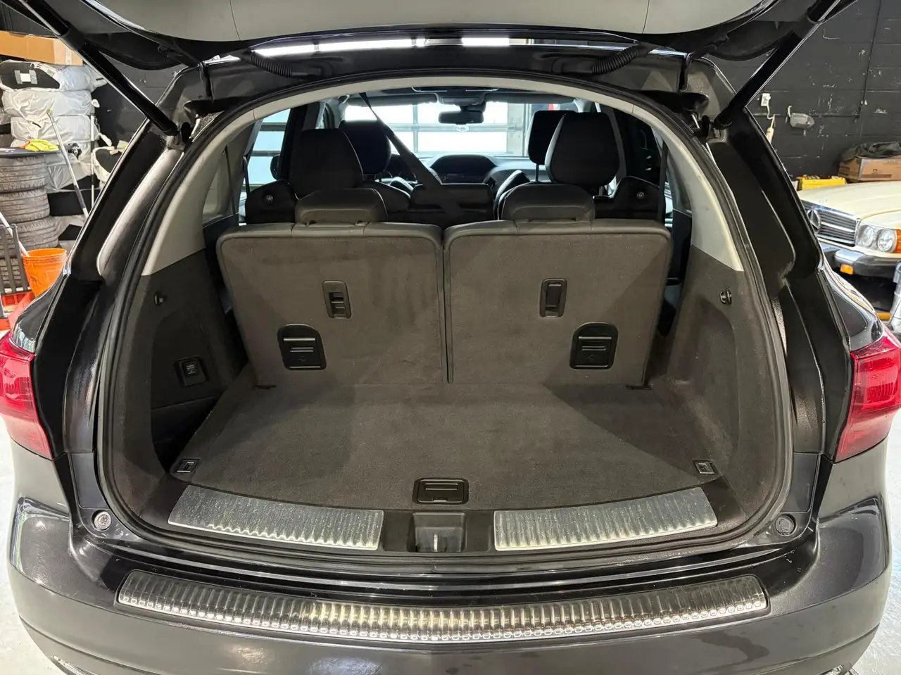 Acura MDX снимка Acura MDX