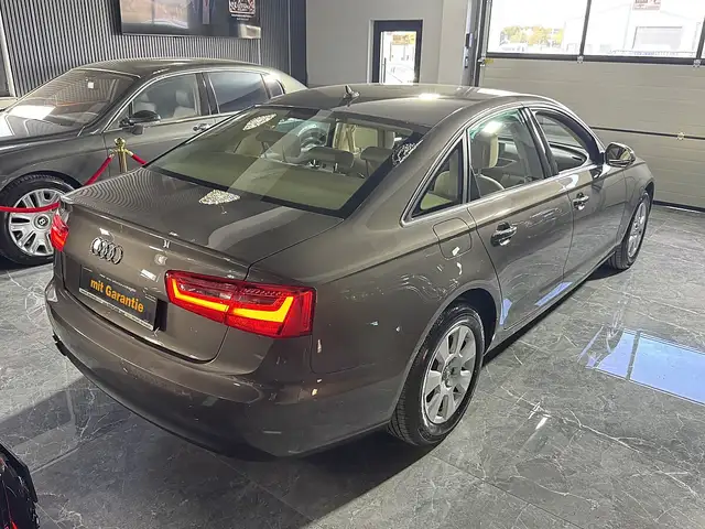 Audi A6 view 6
