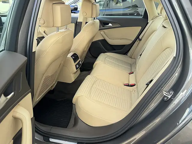 Audi A6 view 13
