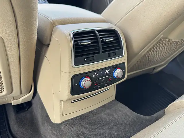 Audi A6 view 14