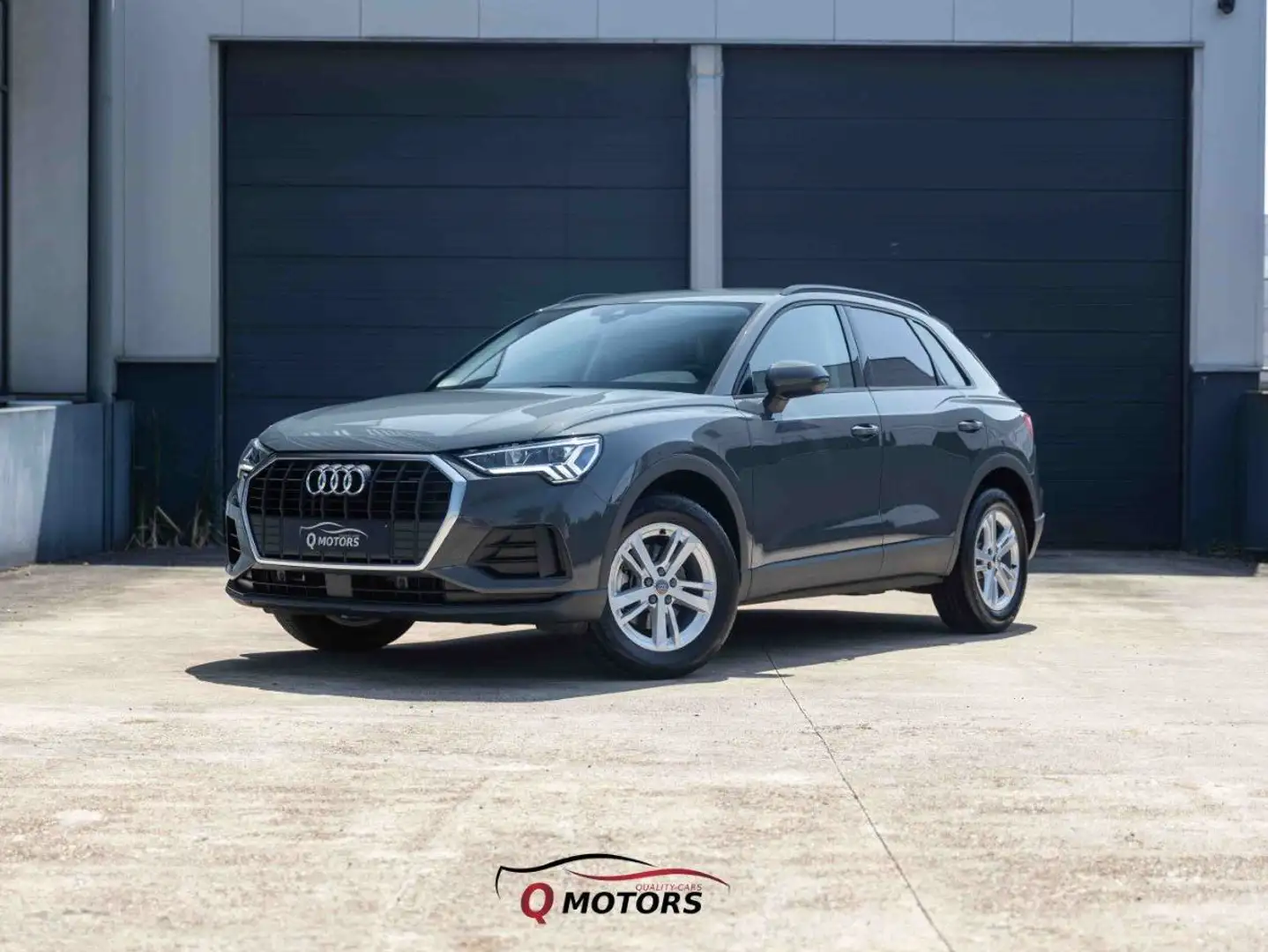 Audi Q3 35 TFSI Business Edition S tronic Grey - 1
