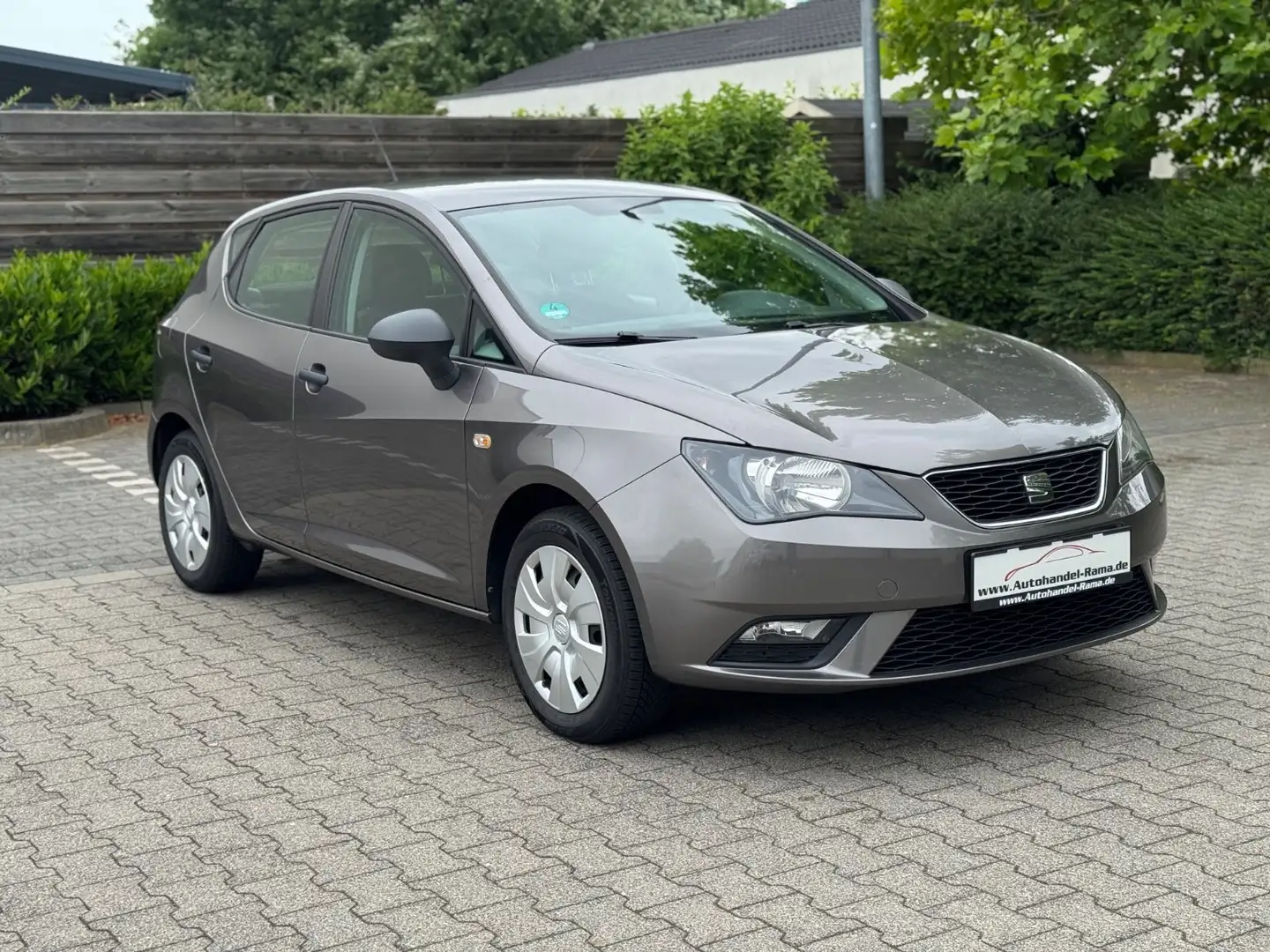 SEAT Ibiza Lim. Reference 1.4 Klima TÜV 08/26 Grau - 1