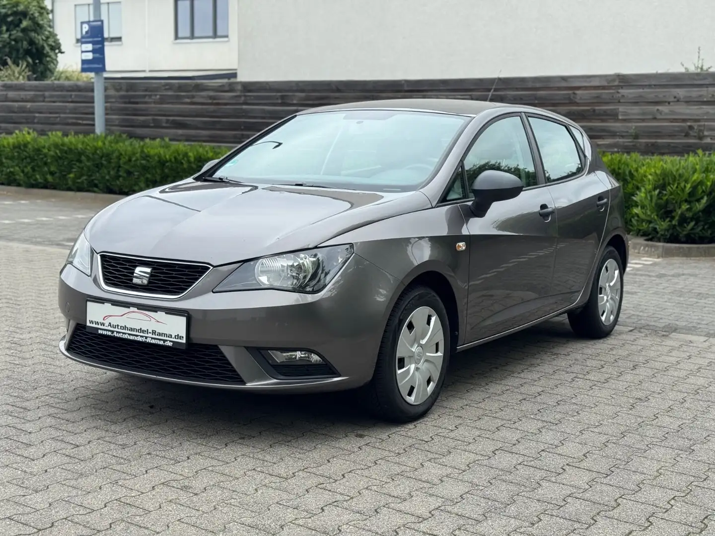 SEAT Ibiza Lim. Reference 1.4 Klima TÜV 08/26 Grau - 2