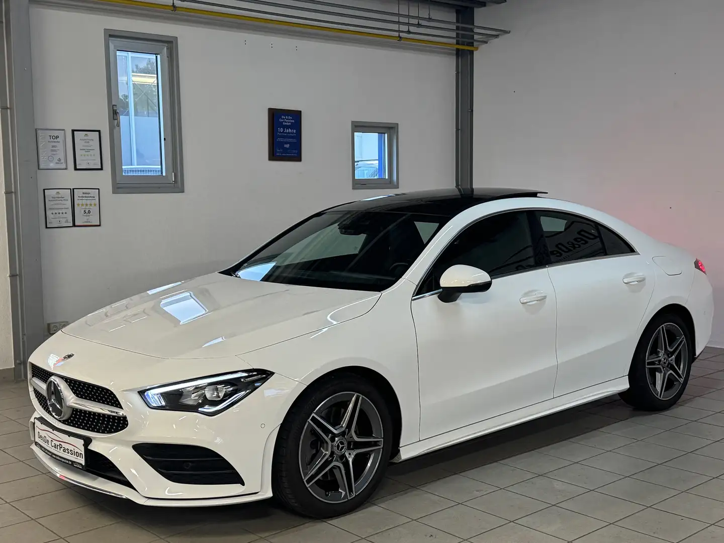 Mercedes-Benz CLA 250 CLA 250 AMG-Line*PANO+Standheizung+RFK*U-Frei 2Hd Blanc - 1