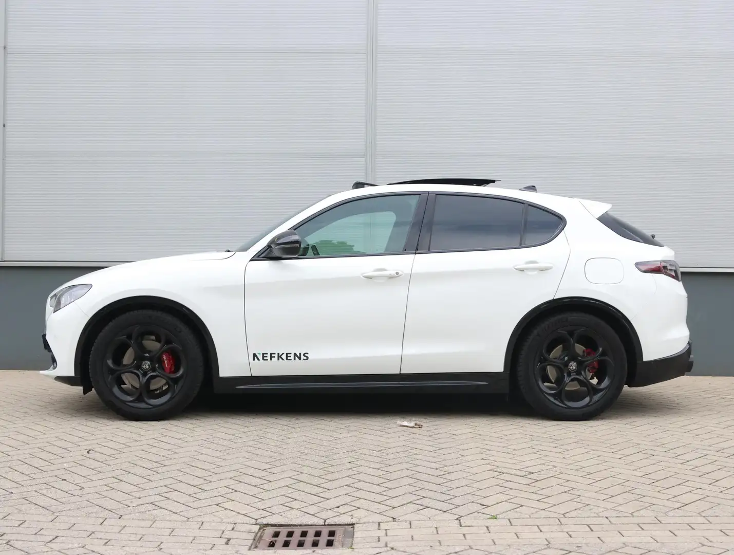 Alfa Romeo Stelvio 280pk Turbo GME AWD Tributo Italiano | Winterpakke Blanc - 2