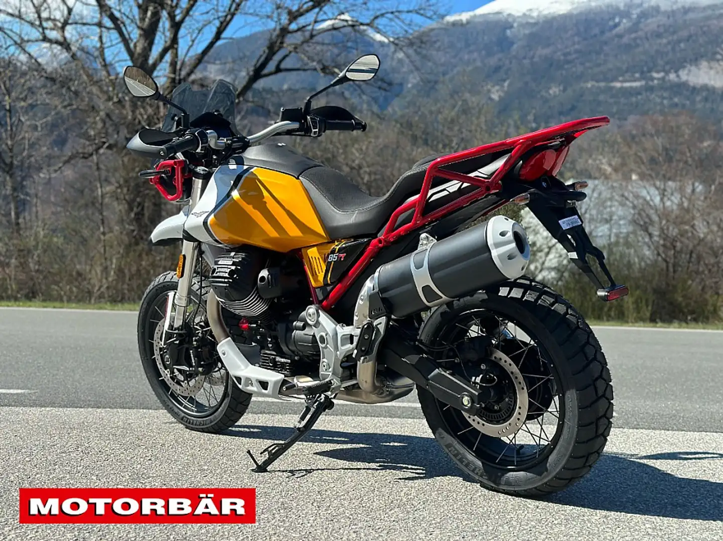 Moto Guzzi V85 TT Evoactive Graphics - 2