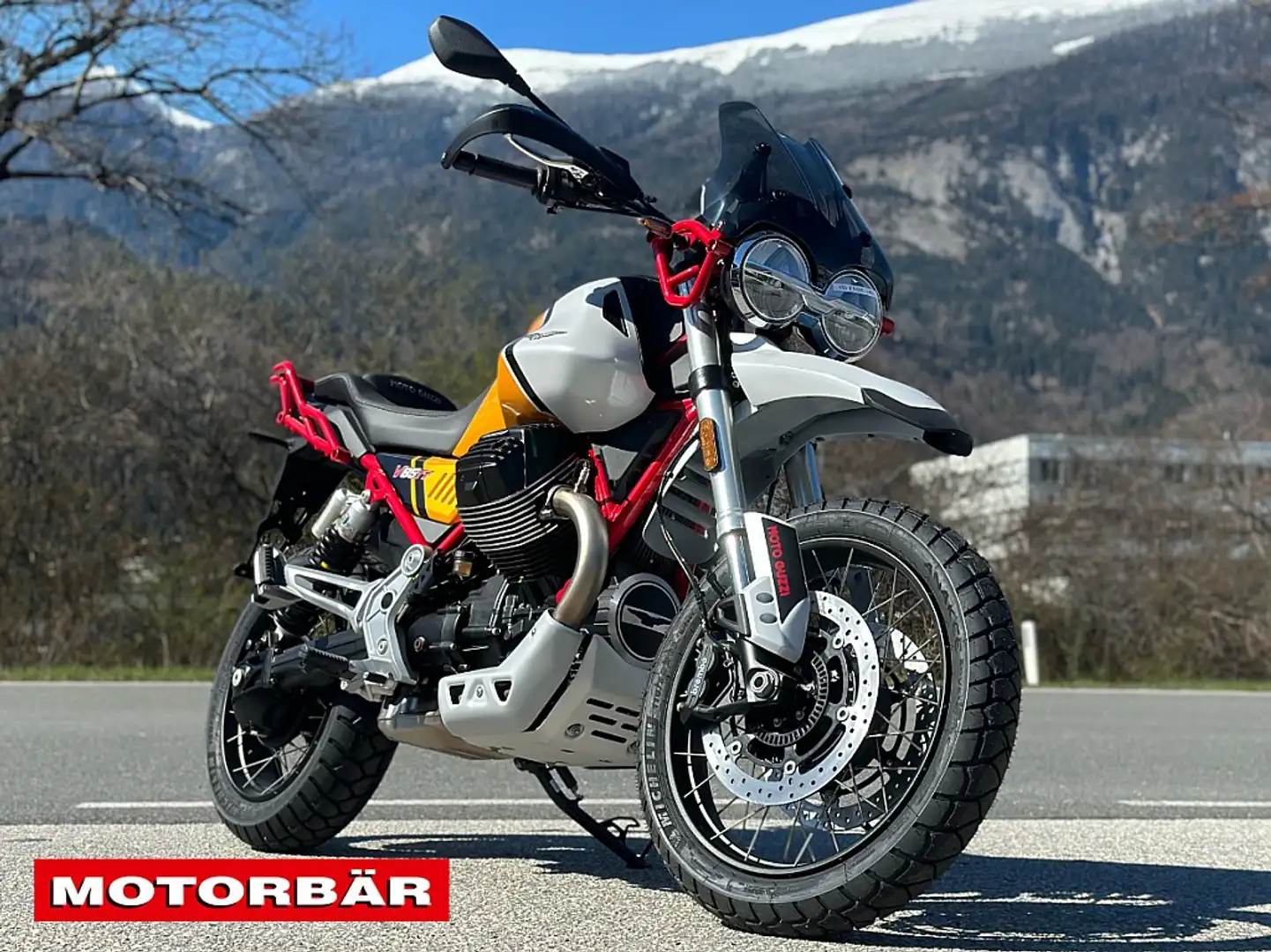 Moto Guzzi V85 TT Evoactive Graphics - 1