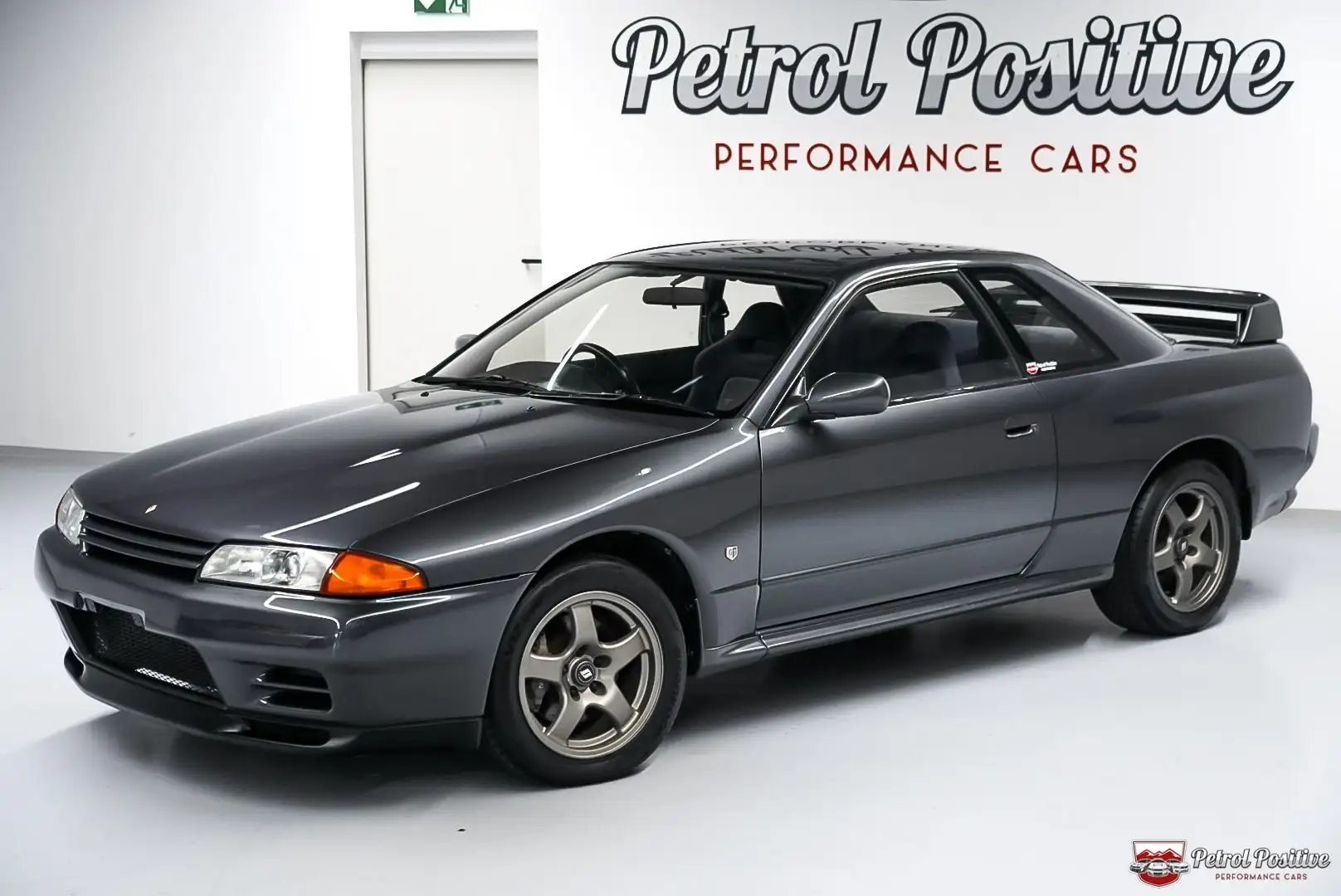 Nissan Skyline GTR R32 / Oldtimer Zulassung / Tüv / rostfrei Grau - 2