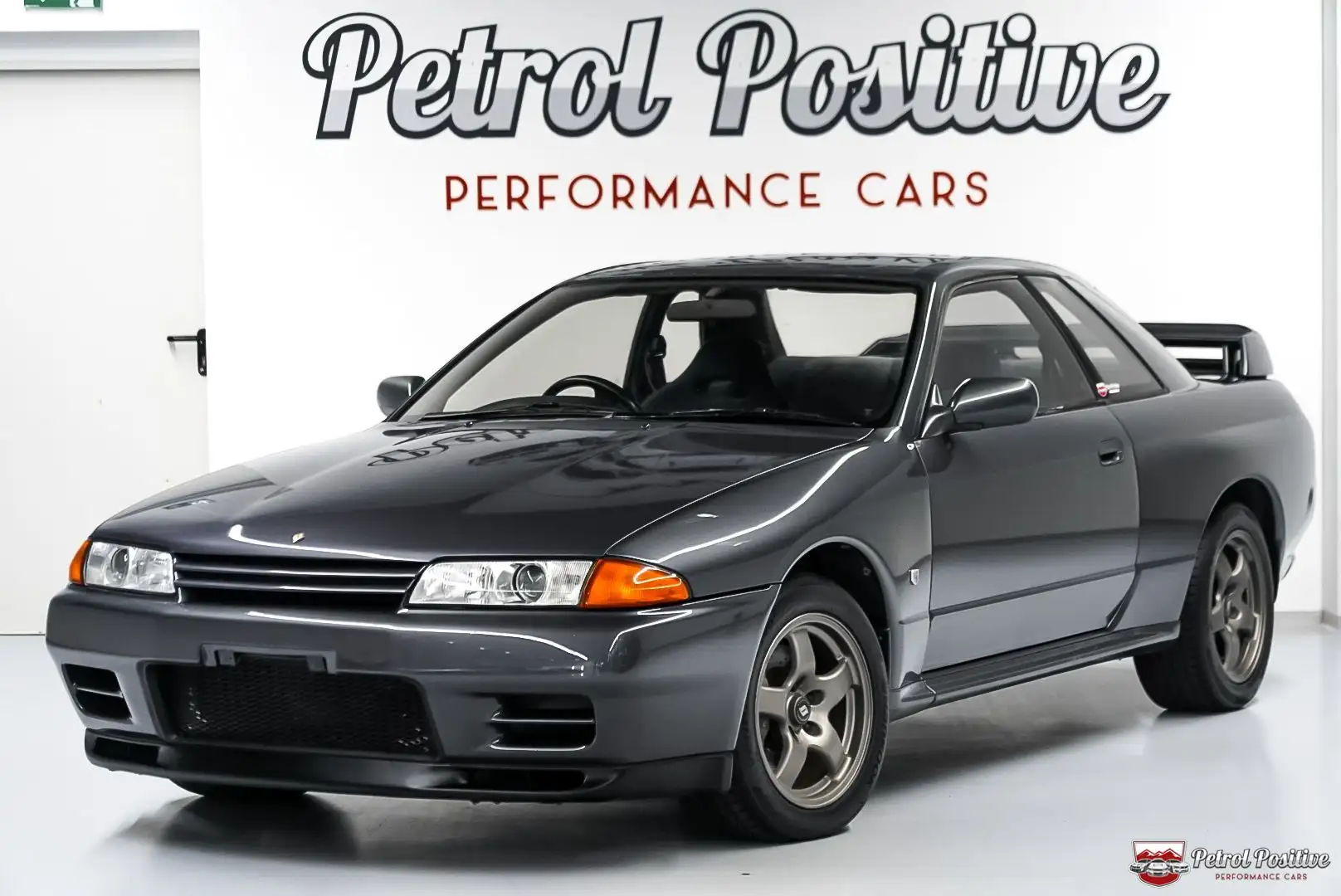 Nissan Skyline GTR R32 / Oldtimer Zulassung / Tüv / rostfrei Grau - 1