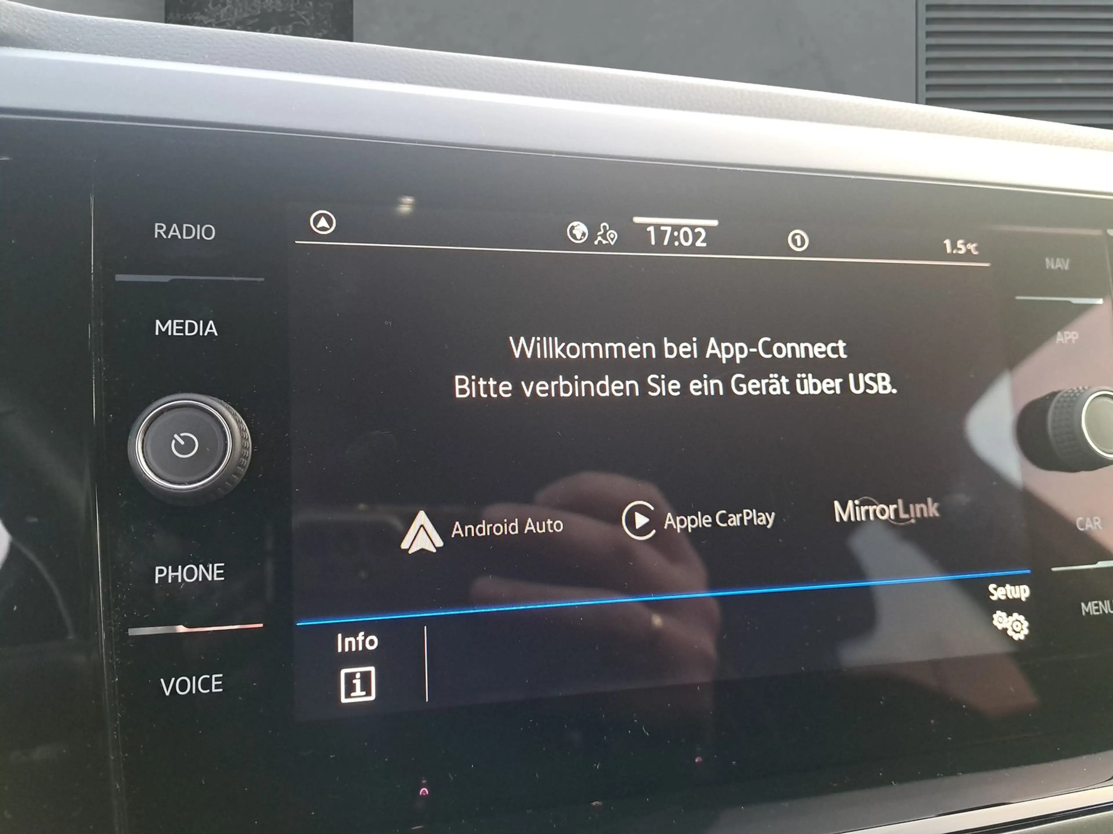 Volkswagen Taigo 1.0 TSI DSG R-Line OPF AHK — photo 11