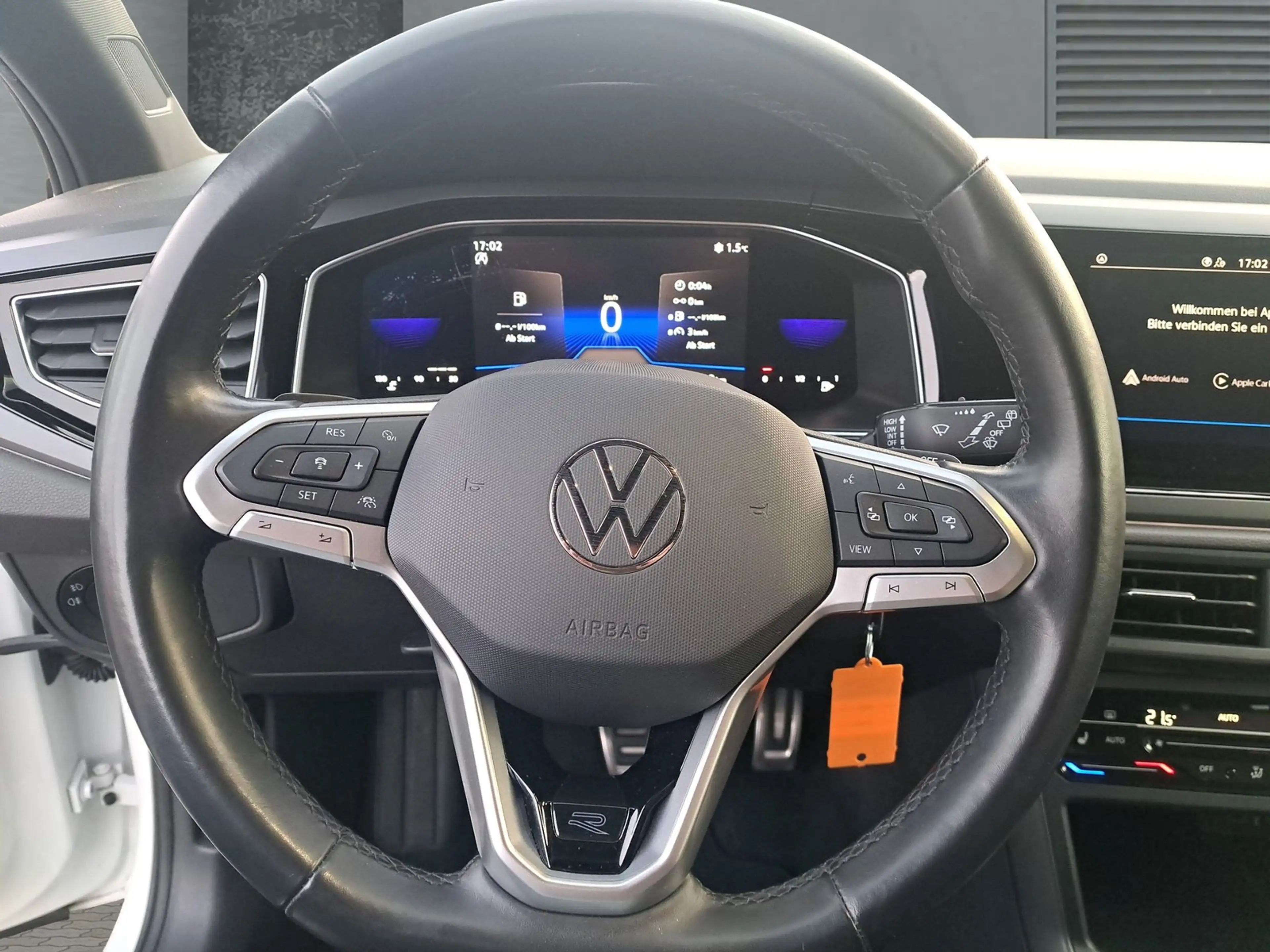 Volkswagen Taigo 1.0 TSI DSG R-Line OPF AHK — photo 10
