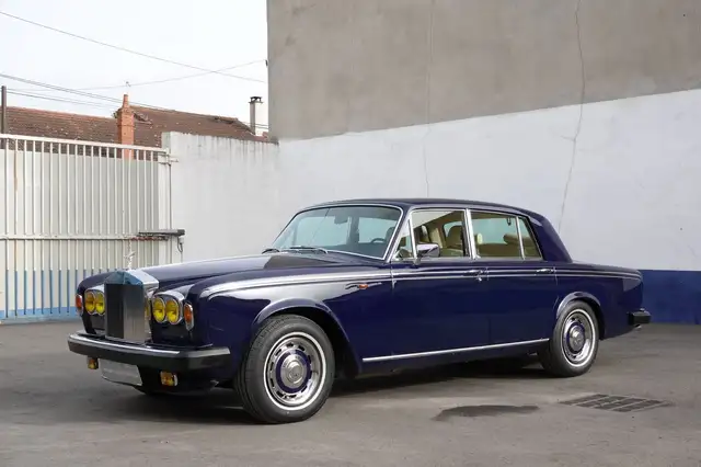 Rolls-Royce Silver Shadow