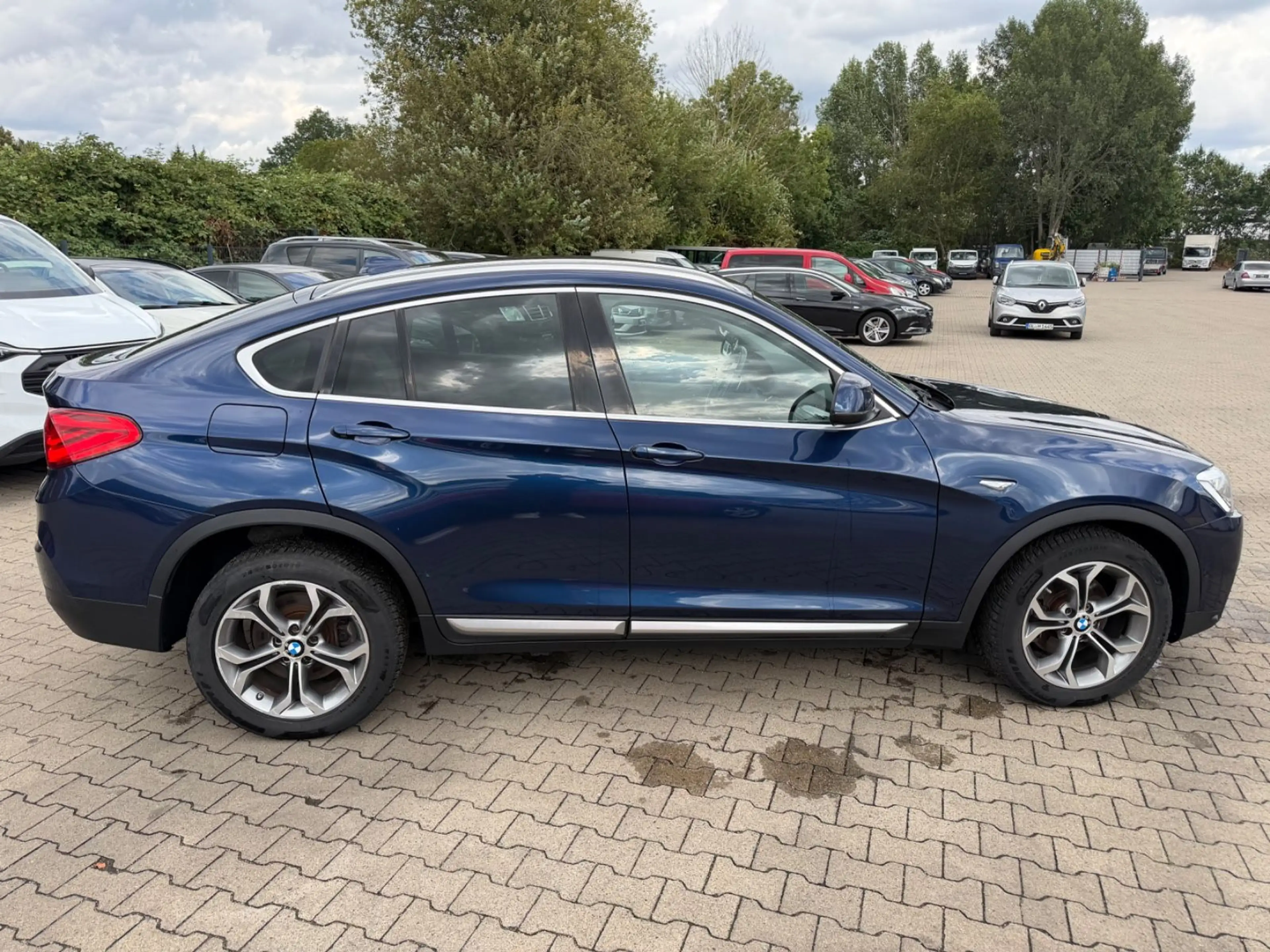 BMW X4 xDrive 20 d/XENON/NAVI/TEMPOMAT/AHK — photo 4