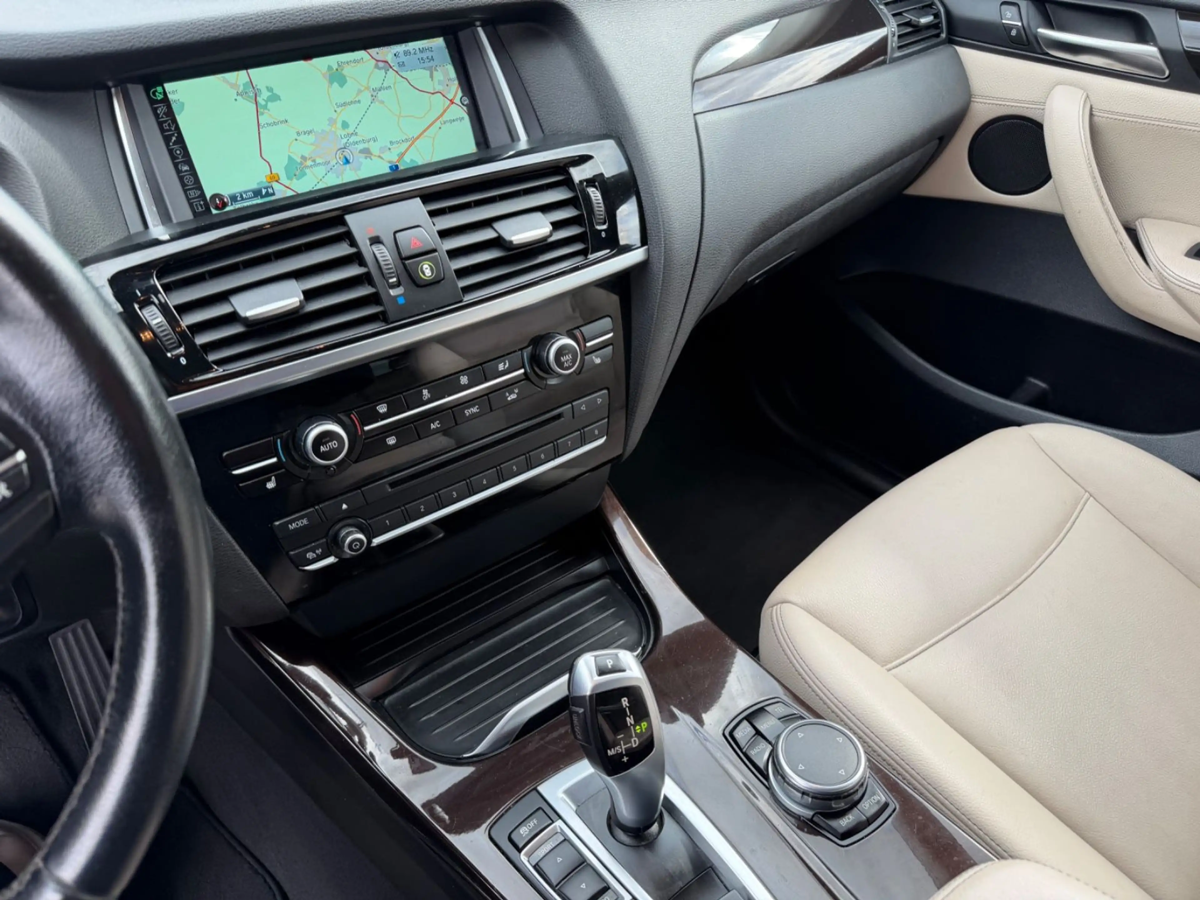 BMW X4 xDrive 20 d/XENON/NAVI/TEMPOMAT/AHK — photo 11