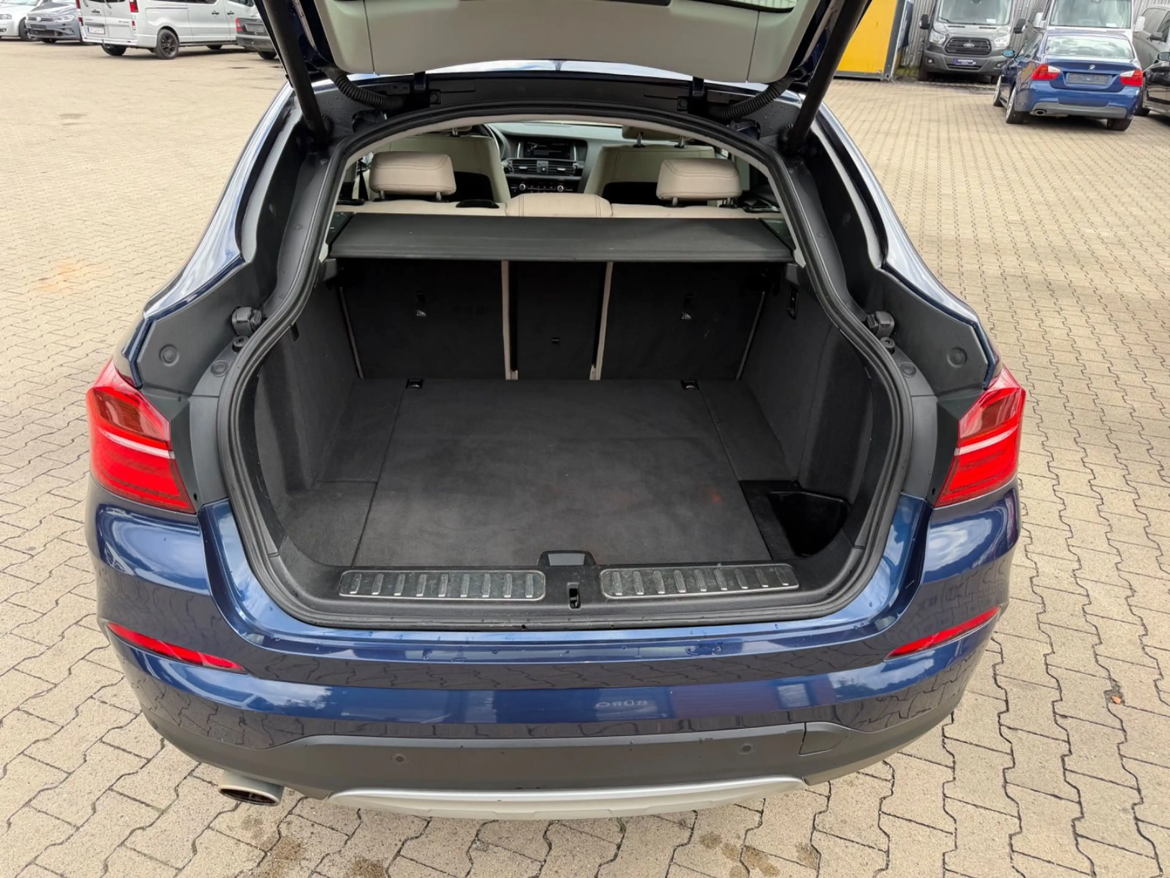 BMW X4 xDrive 20 d/XENON/NAVI/TEMPOMAT/AHK — photo 15