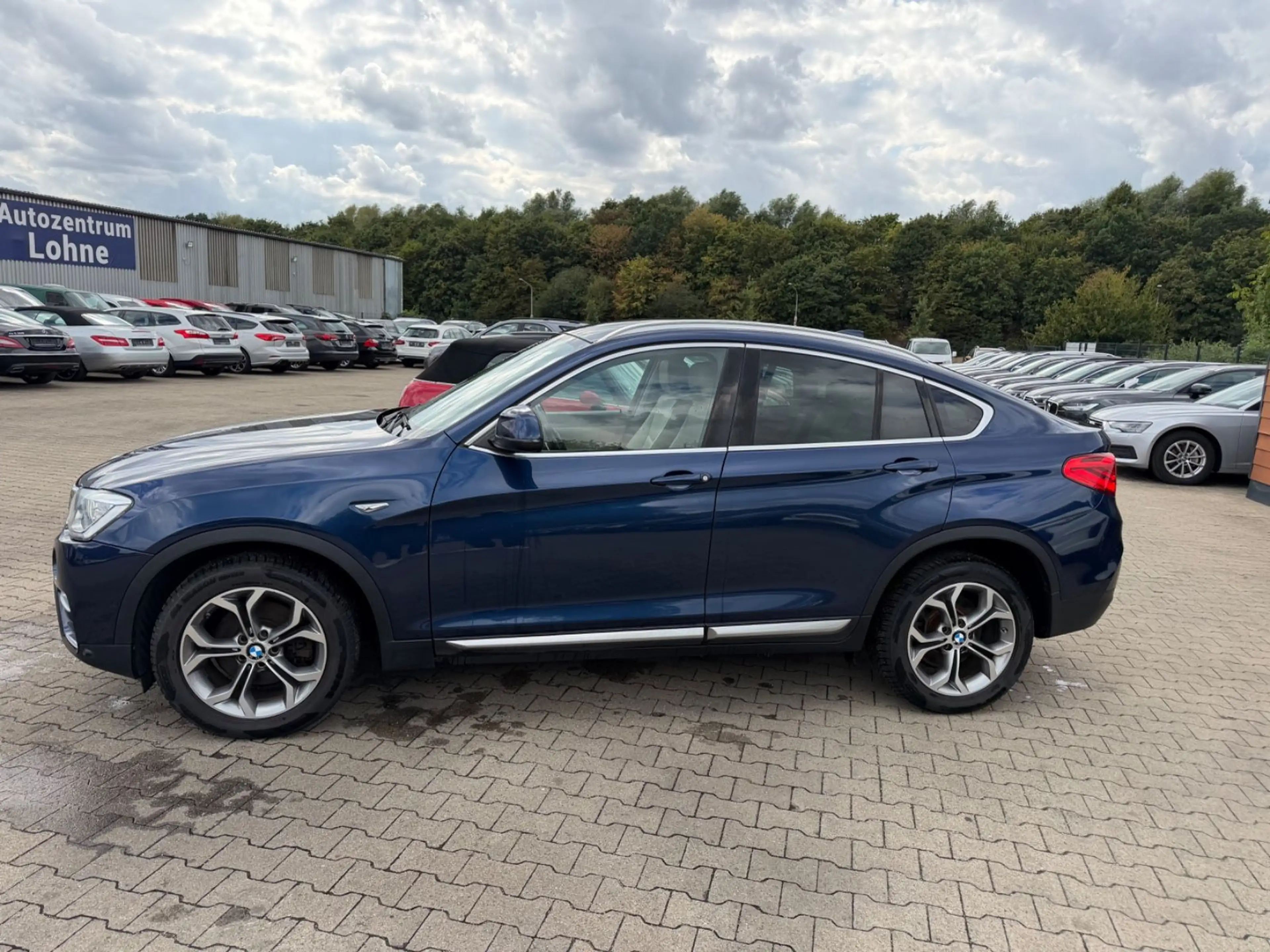 BMW X4 xDrive 20 d/XENON/NAVI/TEMPOMAT/AHK — photo 8