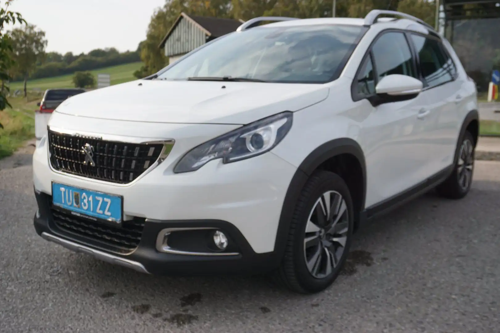 Peugeot 2008 1.2 PureTech 110 Allure Stop&Start (fl)(EURO Weiß - 2