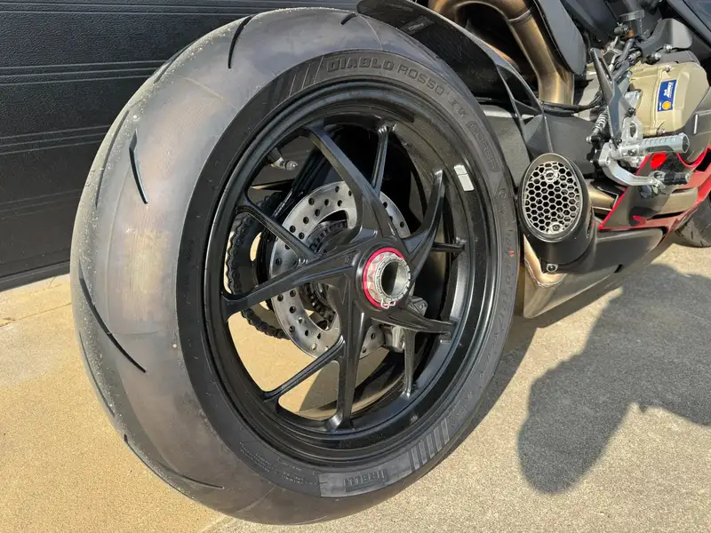 Ducati Panigale V2 - foto 6