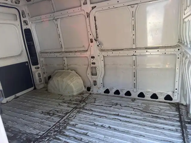 Fiat Ducato view 10