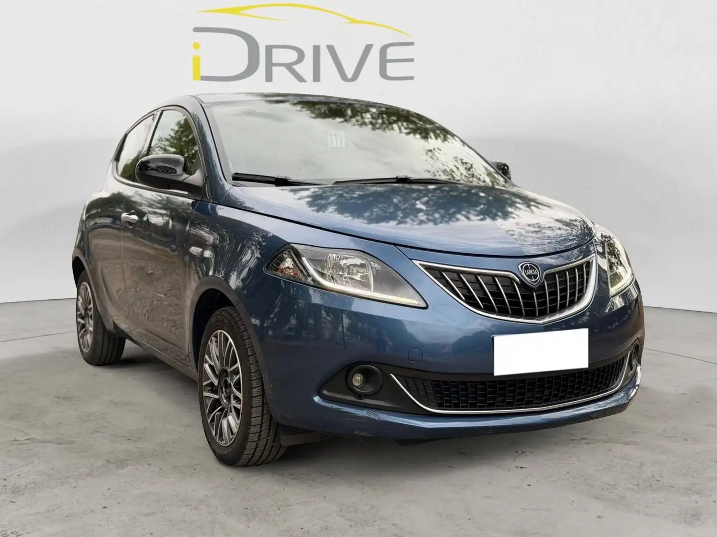 Lancia Ypsilon 1.0 FireFly Hybrid GOLD.+ GPL Bleu - 1