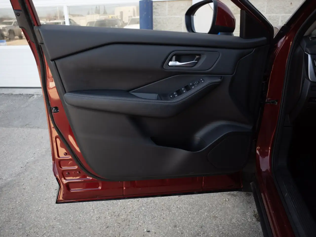 Nissan Rogue снимка Nissan Rogue