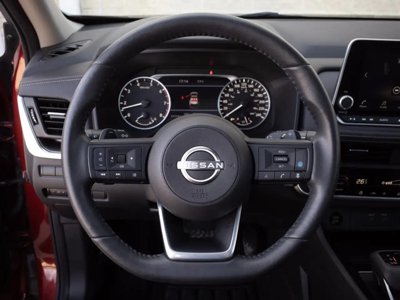 Nissan Rogue снимка Nissan Rogue