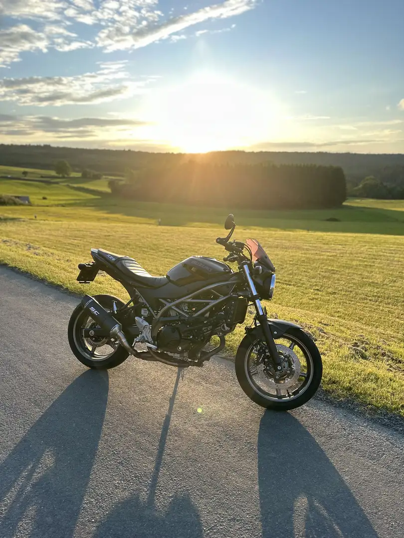 Suzuki SV 650 Negro - 1
