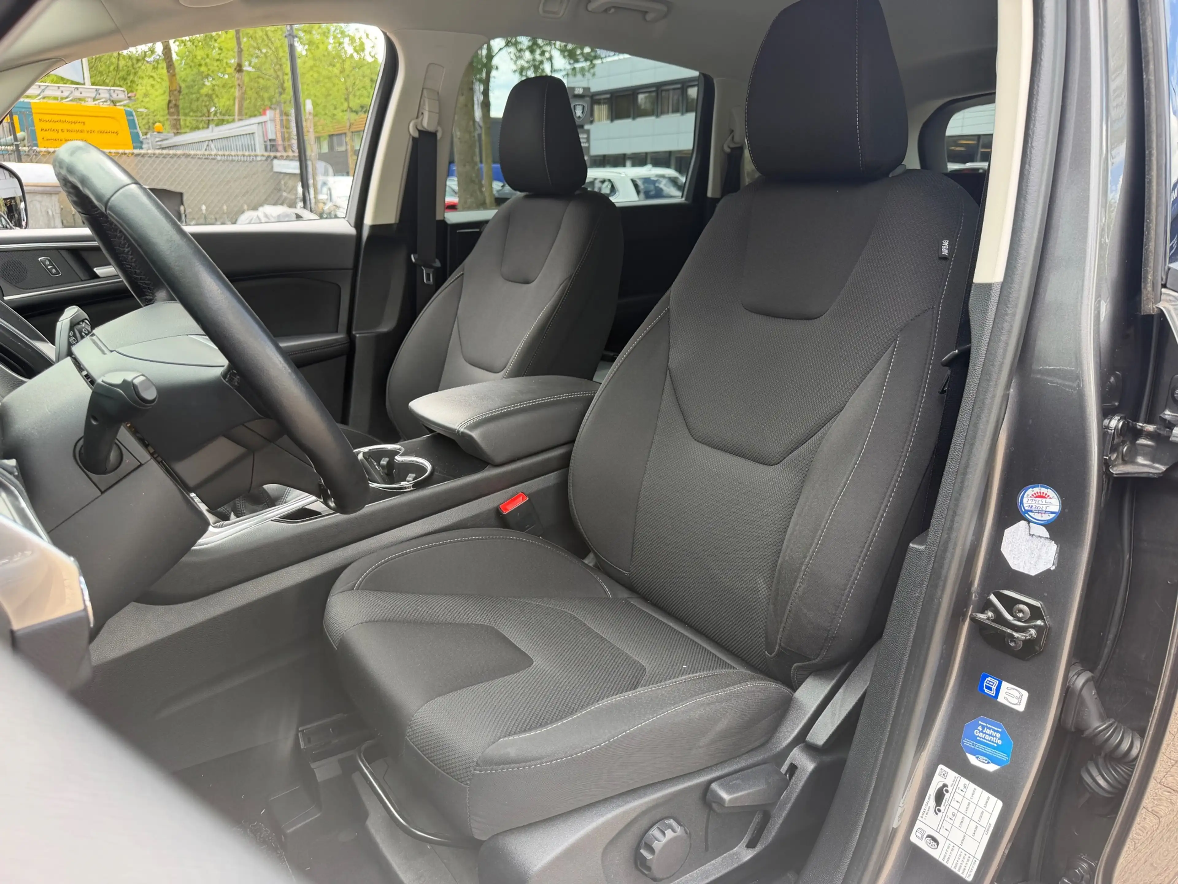 Ford S-Max 1.5 Titanium 7Pers|Xenon|Navi|Cruise|Camera|Carpla — photo 37