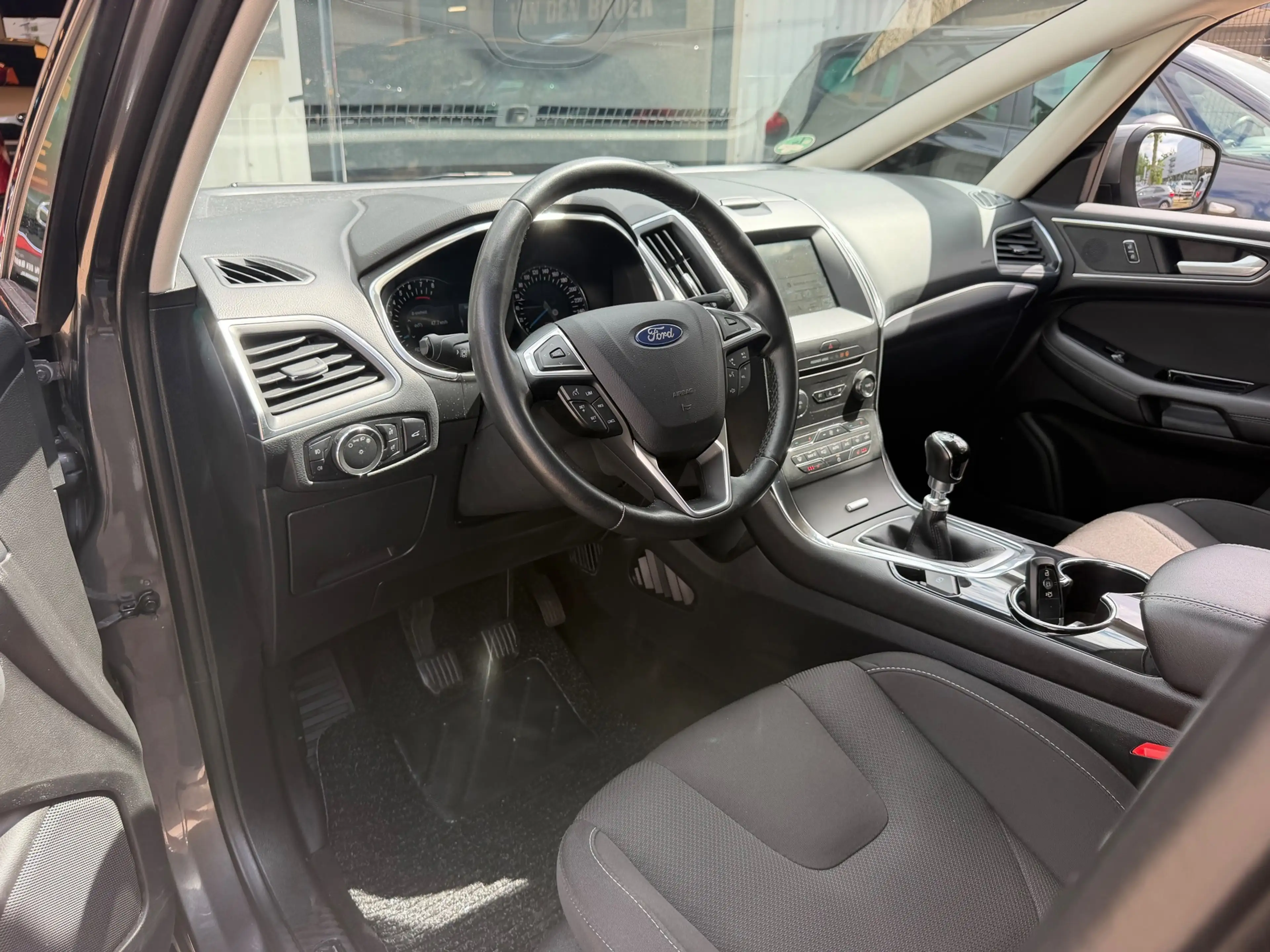 Ford S-Max 1.5 Titanium 7Pers|Xenon|Navi|Cruise|Camera|Carpla — photo 35