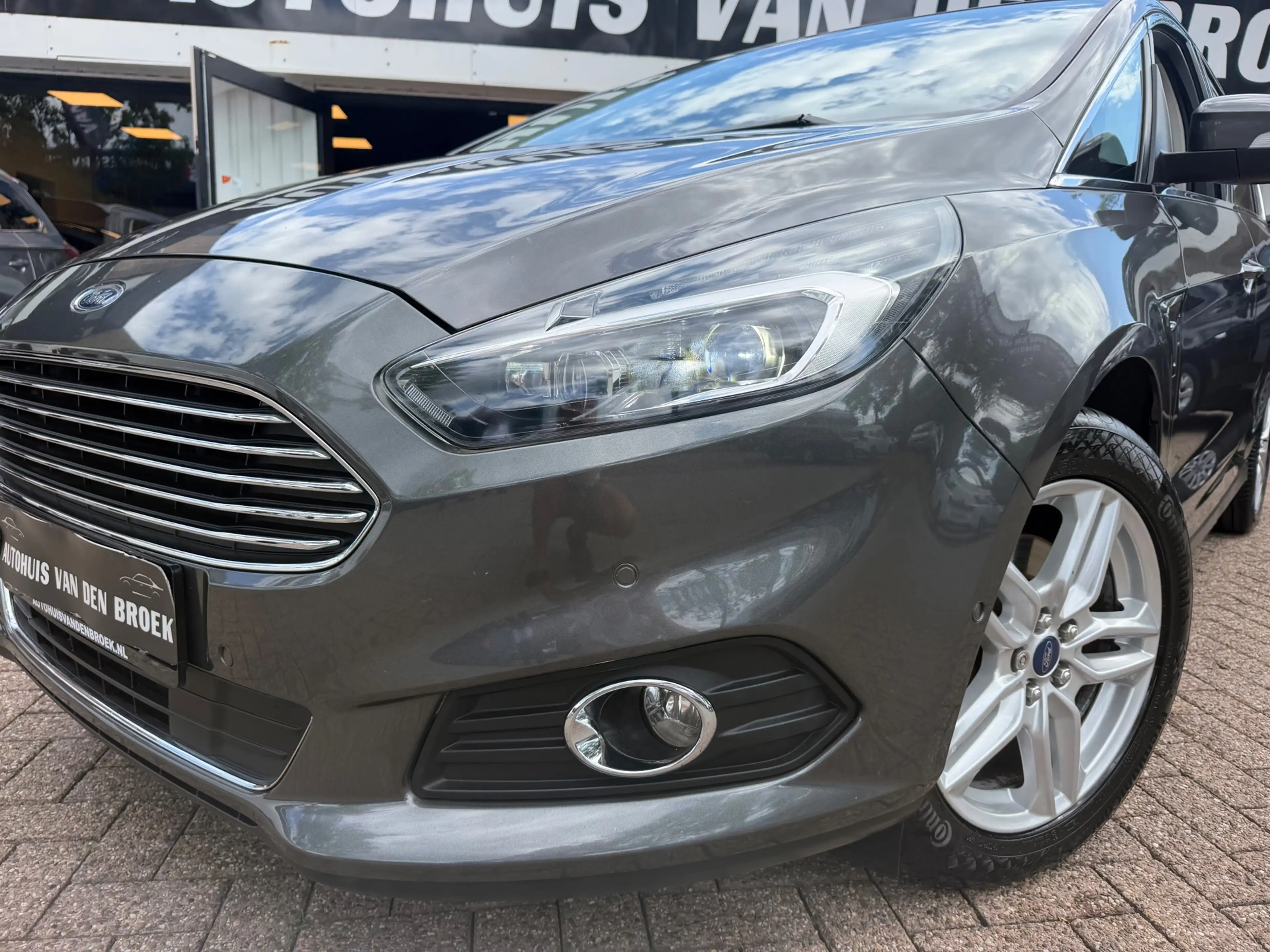 Ford S-Max 1.5 Titanium 7Pers|Xenon|Navi|Cruise|Camera|Carpla — photo 31