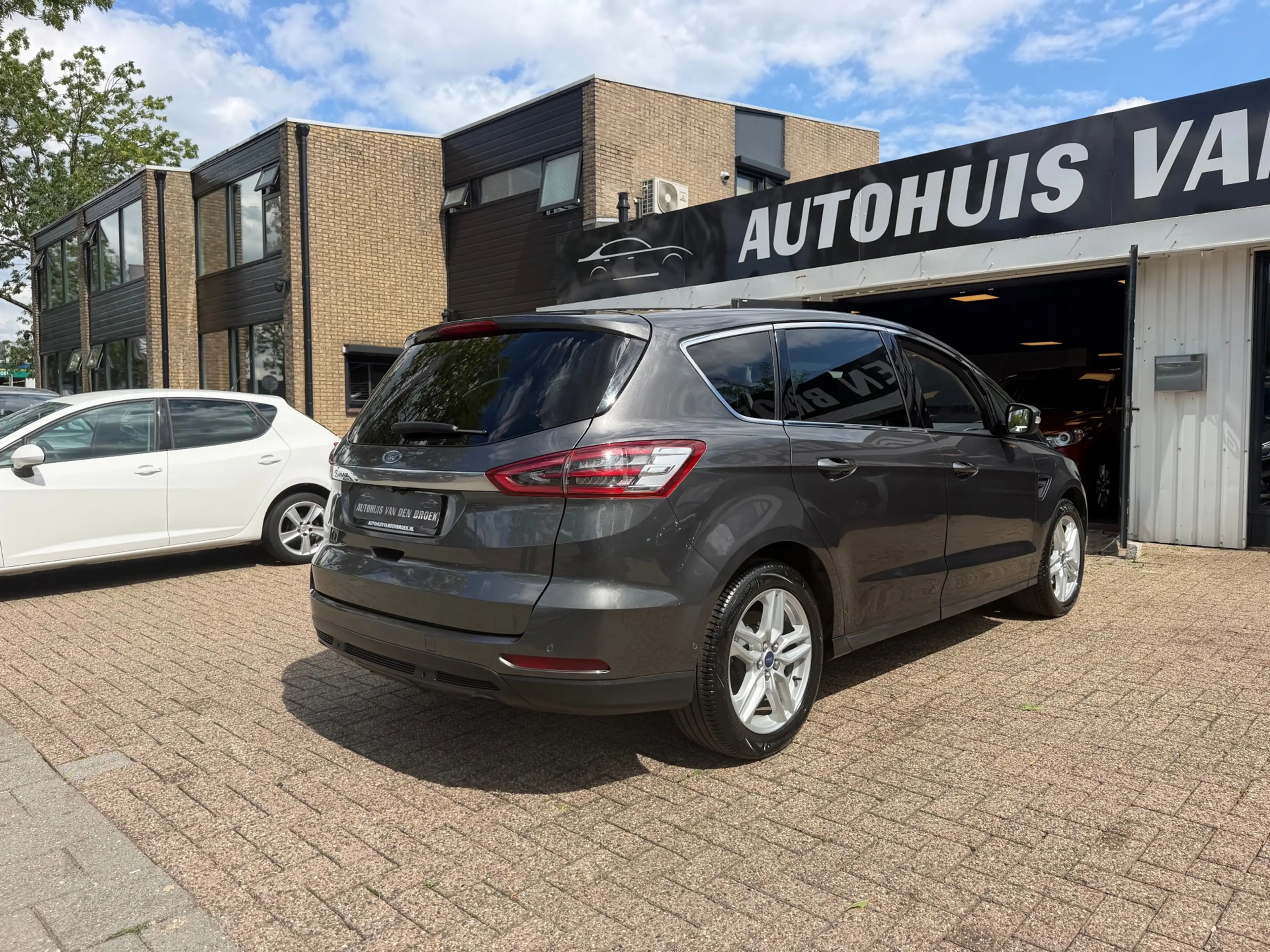 Ford S-Max 1.5 Titanium 7Pers|Xenon|Navi|Cruise|Camera|Carpla — photo 8