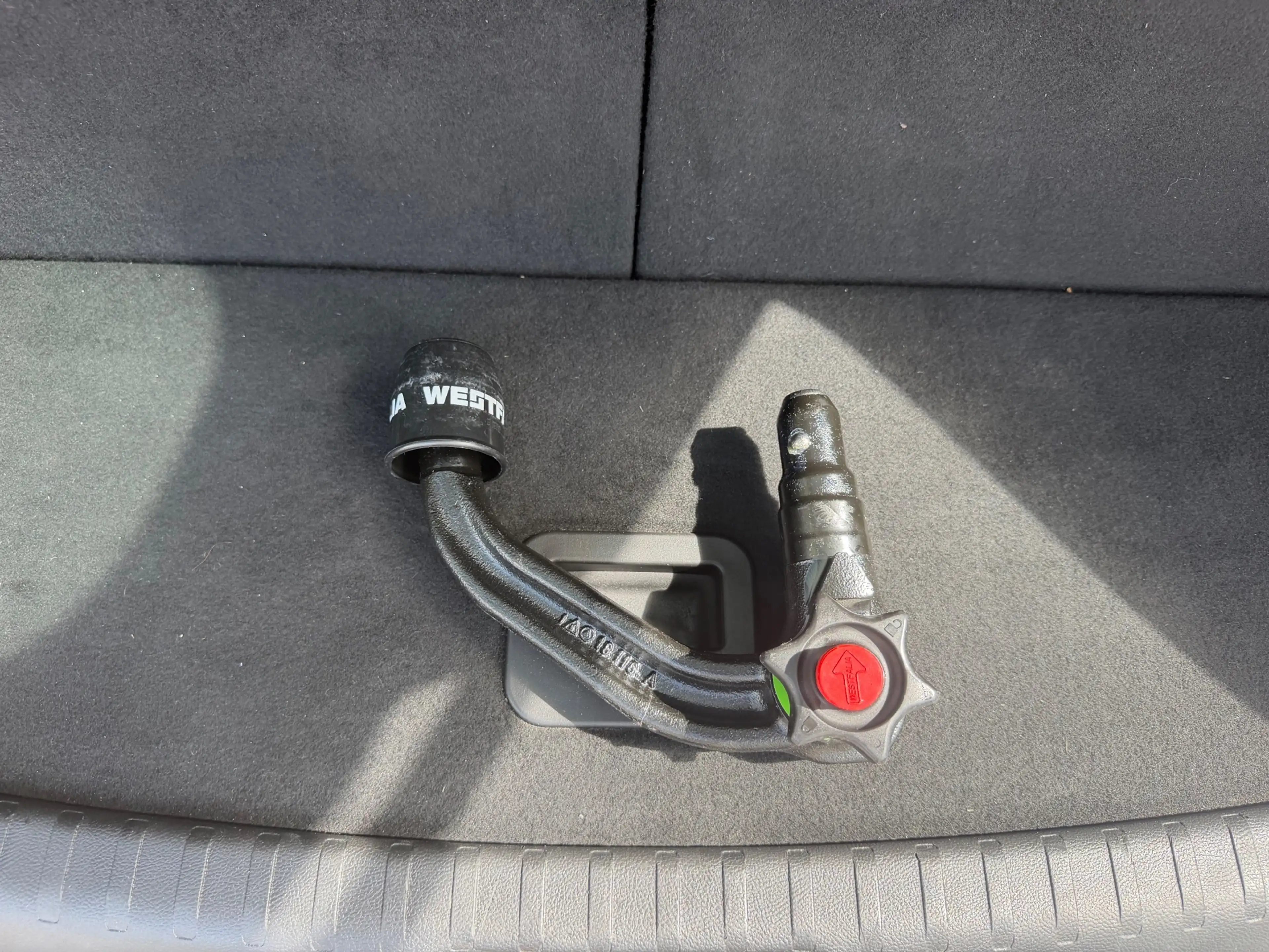 Ford S-Max 1.5 Titanium 7Pers|Xenon|Navi|Cruise|Camera|Carpla — photo 12
