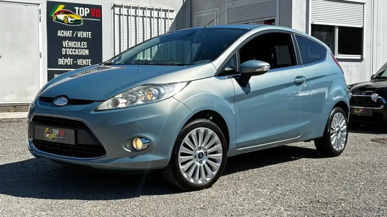 Ford Fiesta 1.4i 96CH TREND LA LINEA EDITION