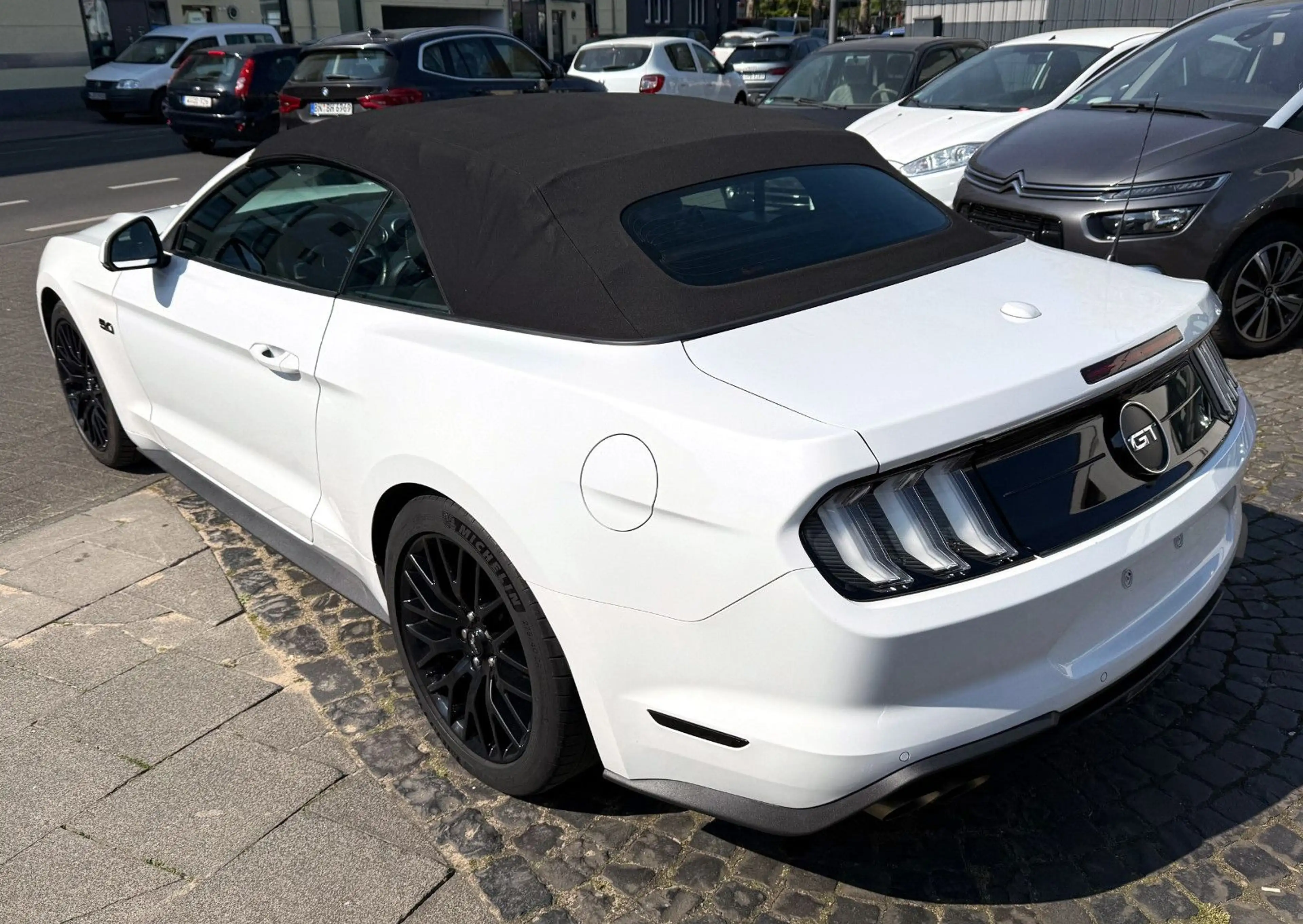 Ford Mustang MUSTANG 5.0 GT V8 CABRIO LEDER KAMERA LED DE.Fzg — photo 9