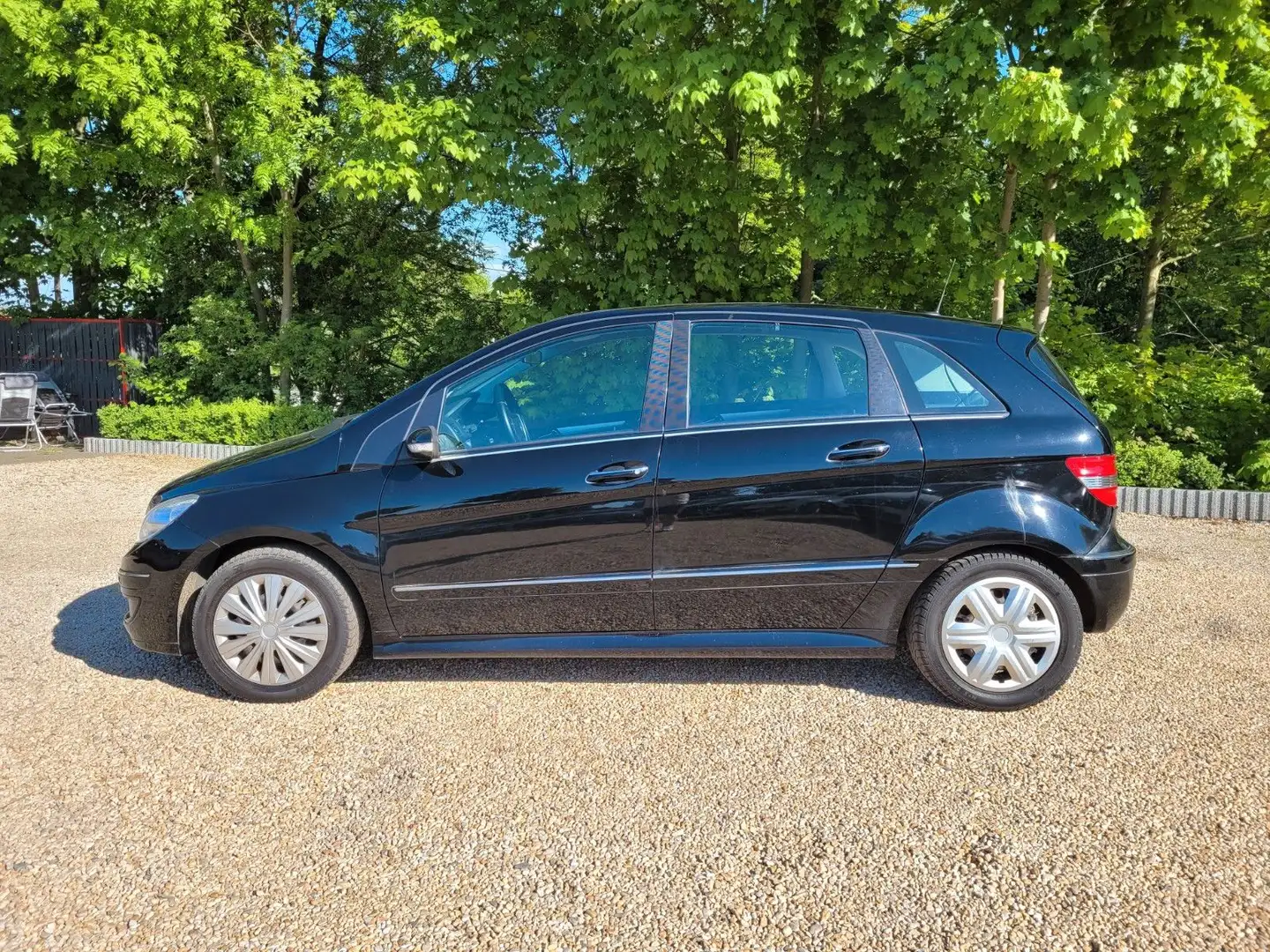 Mercedes-Benz B 200 B -Klasse B 200 Aut.*Navi*R-Cam*Klima*SZH*Temp* Noir - 2