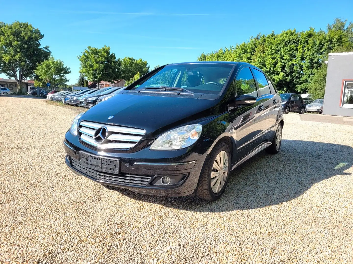 Mercedes-Benz B 200 B -Klasse B 200 Aut.*Navi*R-Cam*Klima*SZH*Temp* Noir - 1