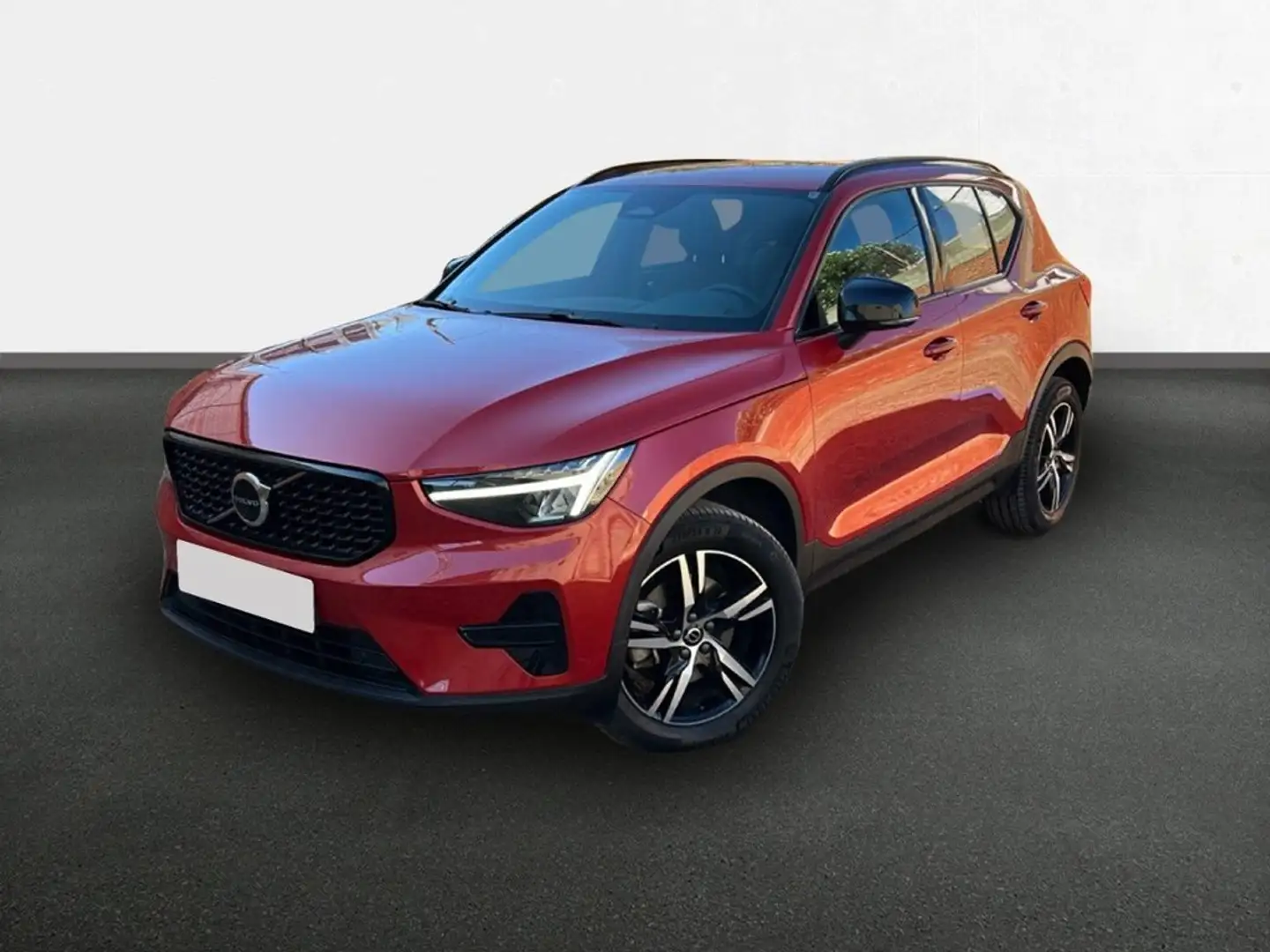 Volvo XC40 2.0 B3 G Auto Plus Dark Rojo - 1