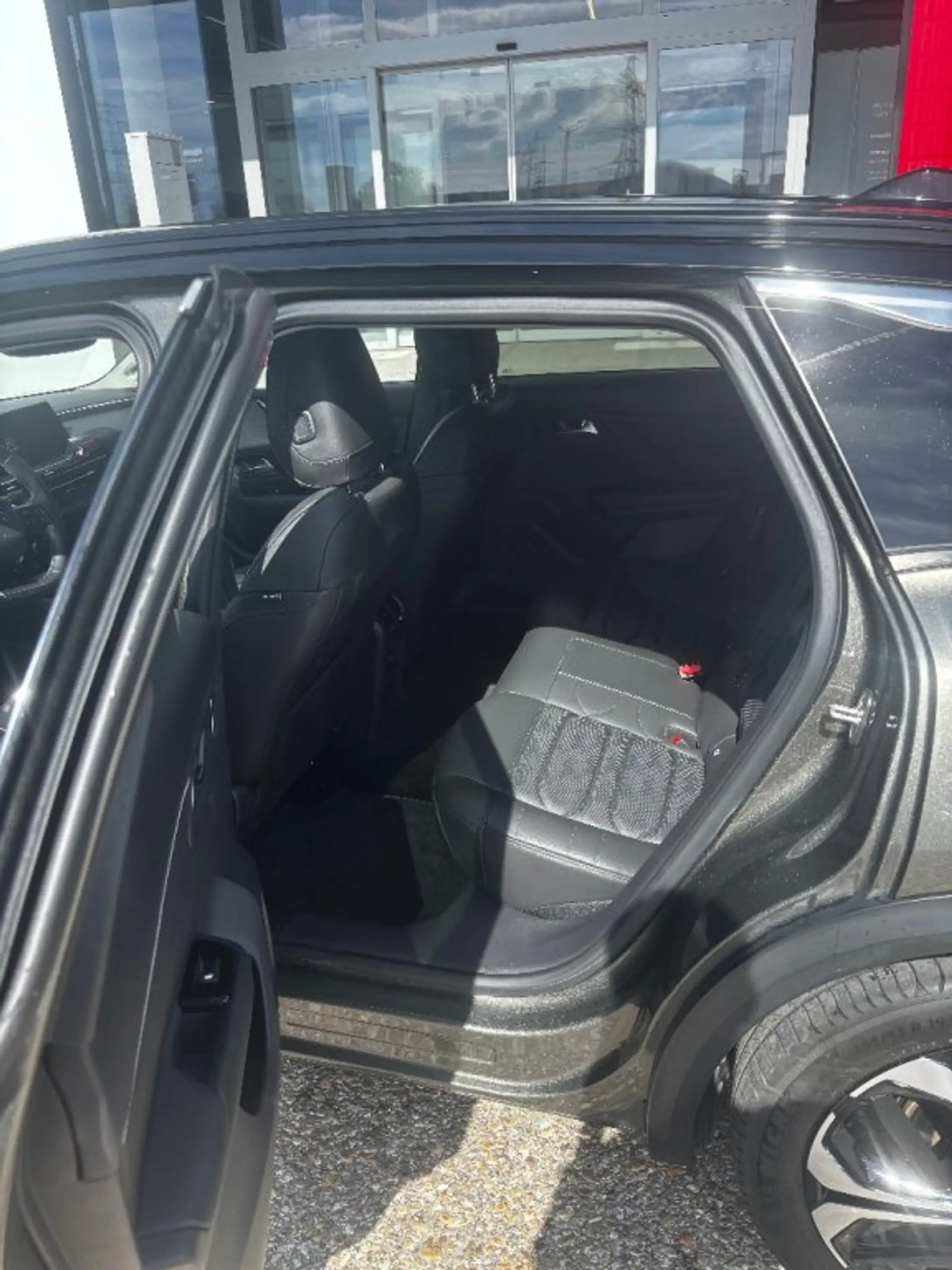 Citroen C5 X /Hybrid 225 e-EAT8 Shine Edition — photo 4