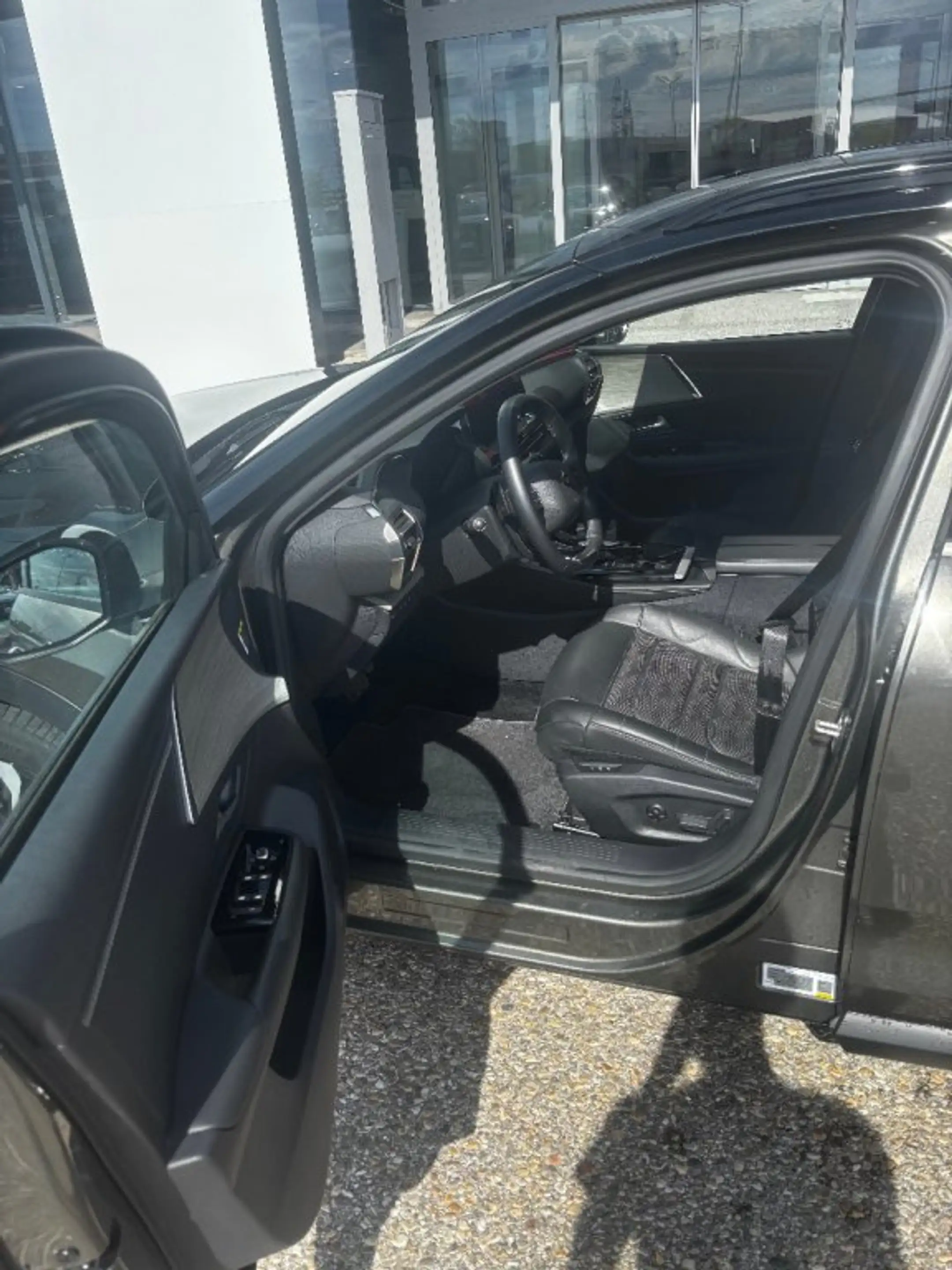 Citroen C5 X /Hybrid 225 e-EAT8 Shine Edition — photo 3