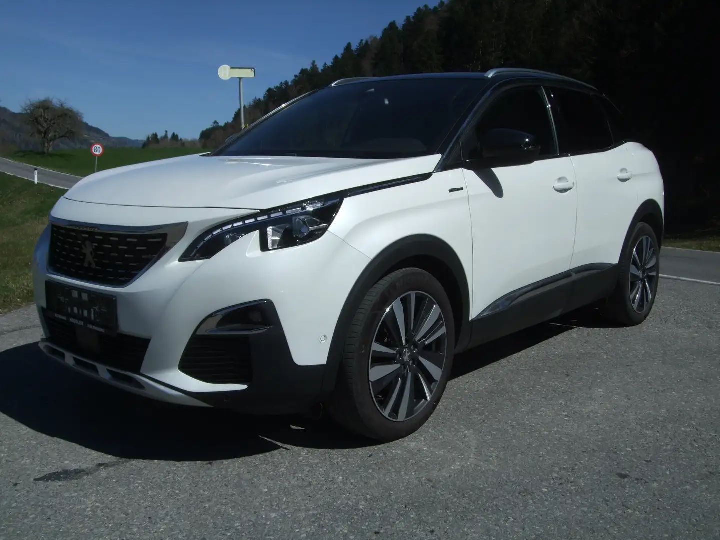 Peugeot 3008 GT-Line 1,2 PureTech 130 Weiß - 1