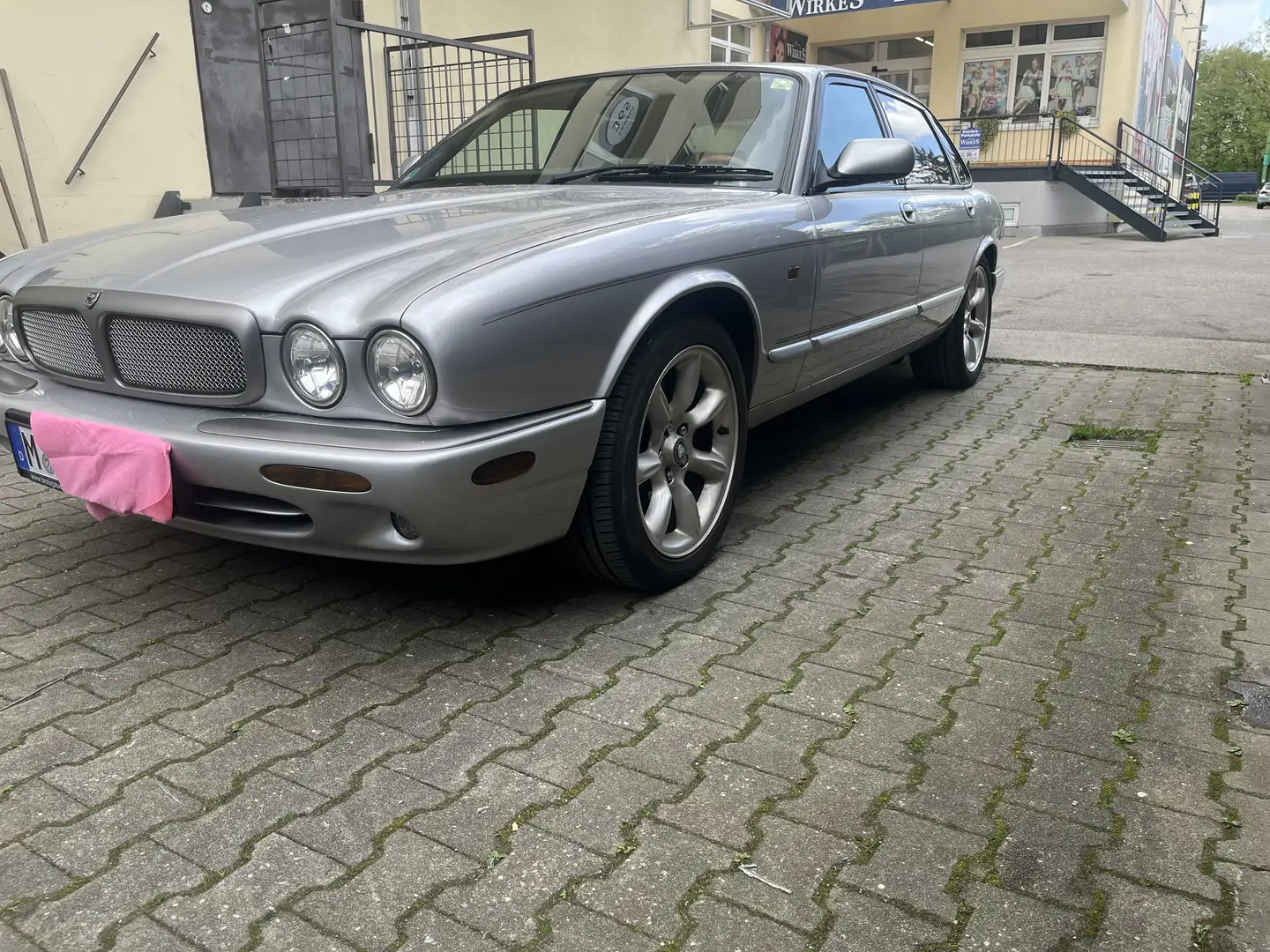Jaguar XJR Silber - 2
