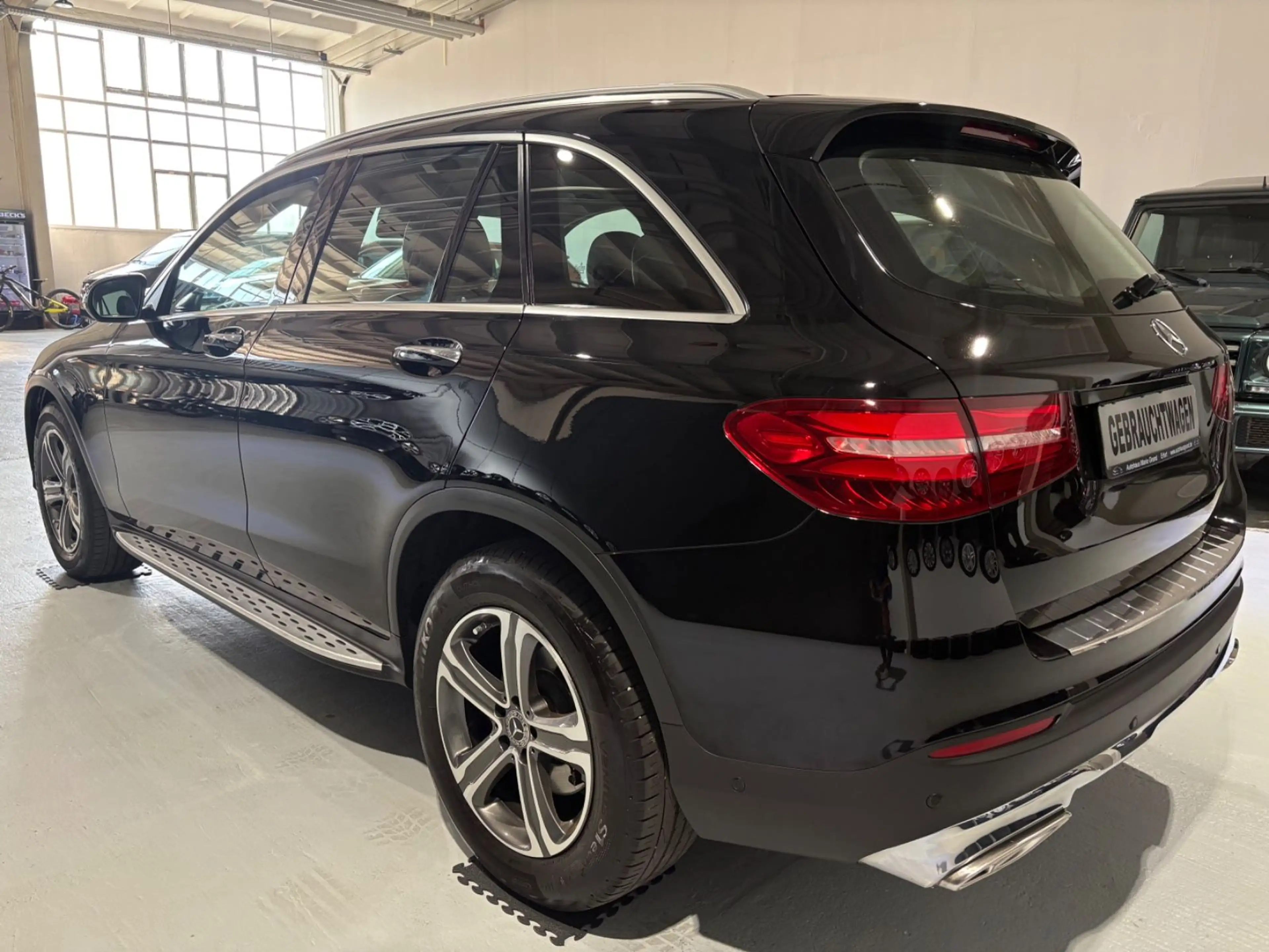 Mercedes-Benz GLC 220 d 4Matic*LED*Leder*AHK* — photo 7
