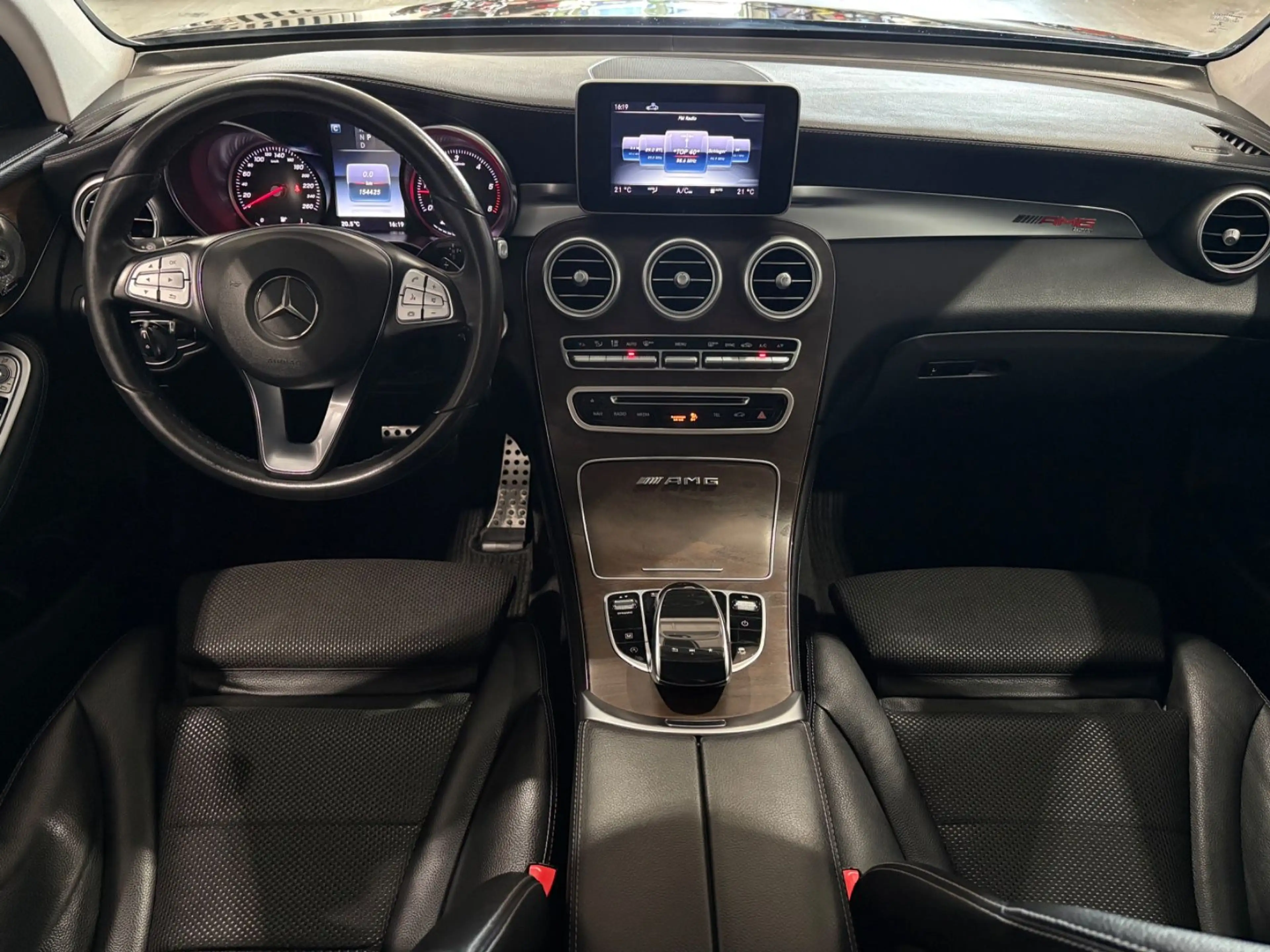 Mercedes-Benz GLC 220 d 4Matic*LED*Leder*AHK* — photo 10