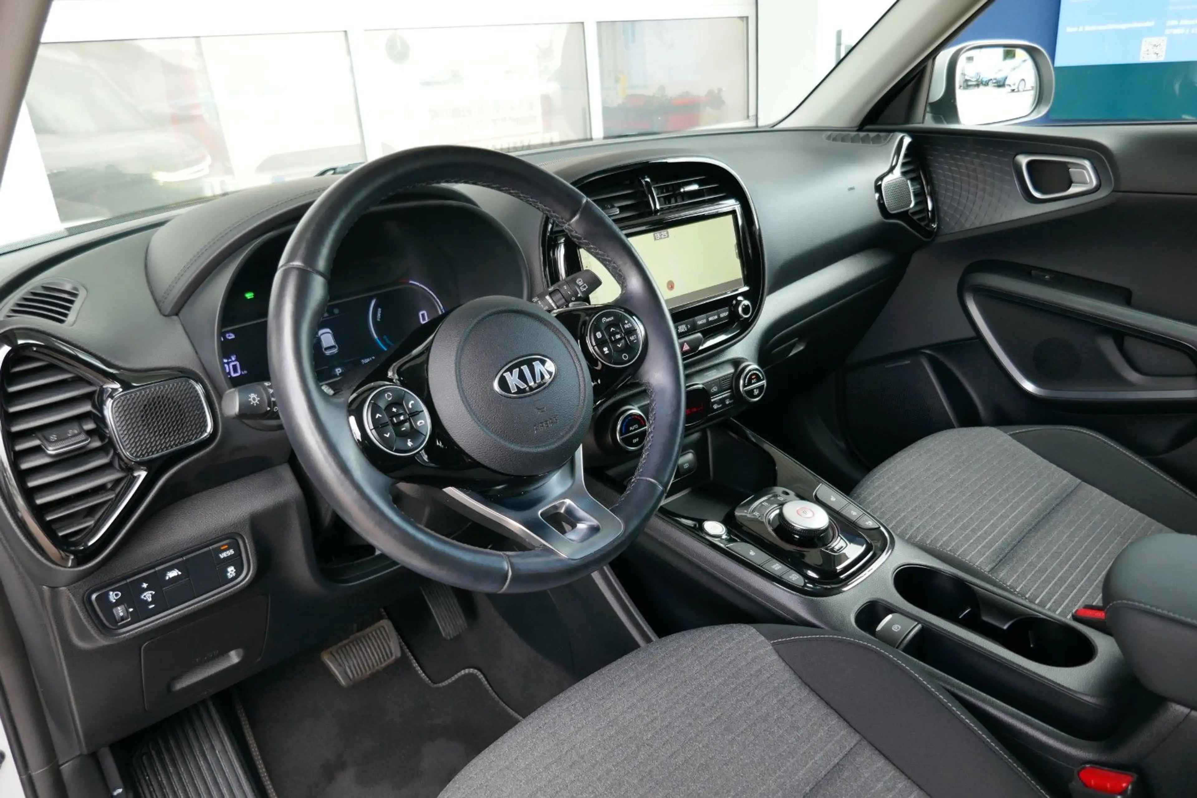 Kia Soul e-Soul 64KwH  SOH 100% 3 PHASEN WÄRMEPUMPE ACC — photo 7