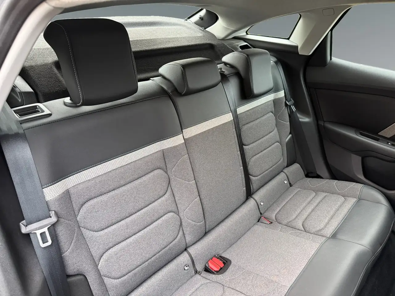 Citroen C4 Berline — photo 18