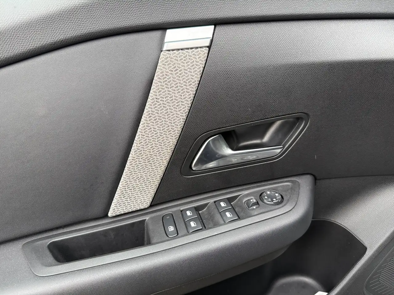 Citroen C4 Berline — photo 12