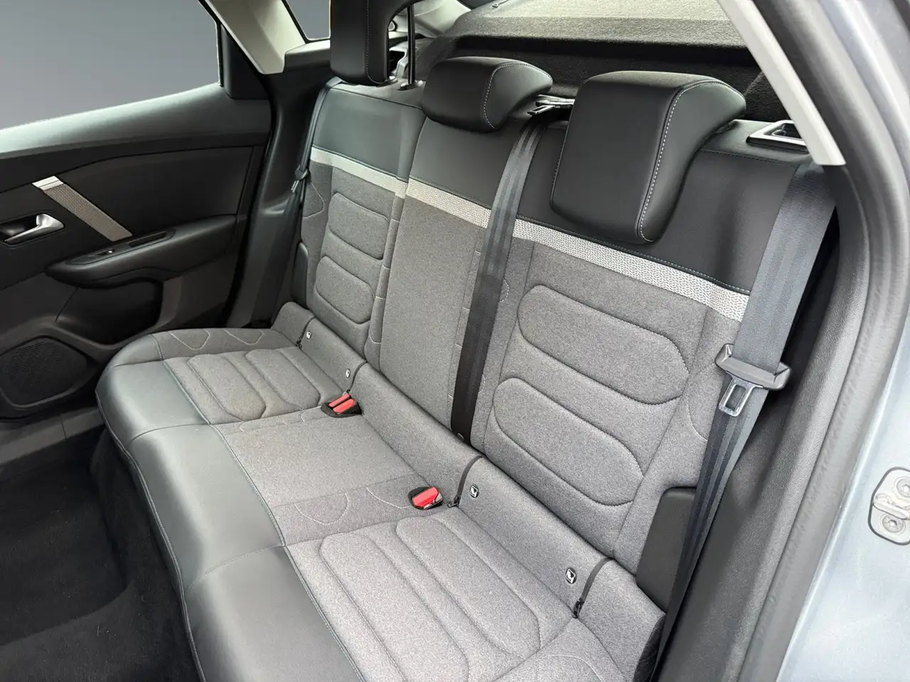 Citroen C4 Berline — photo 16
