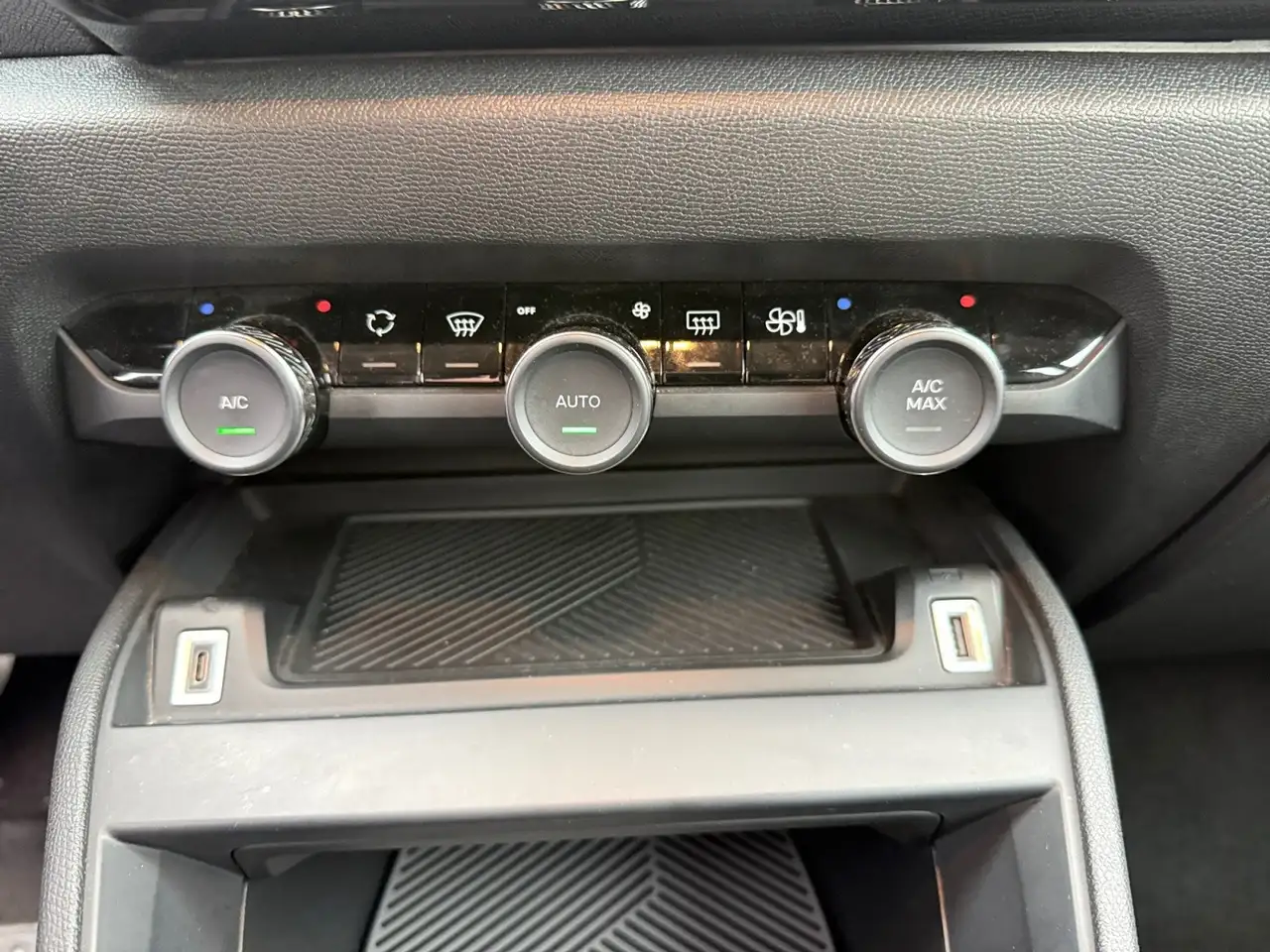 Citroen C4 Berline — photo 20